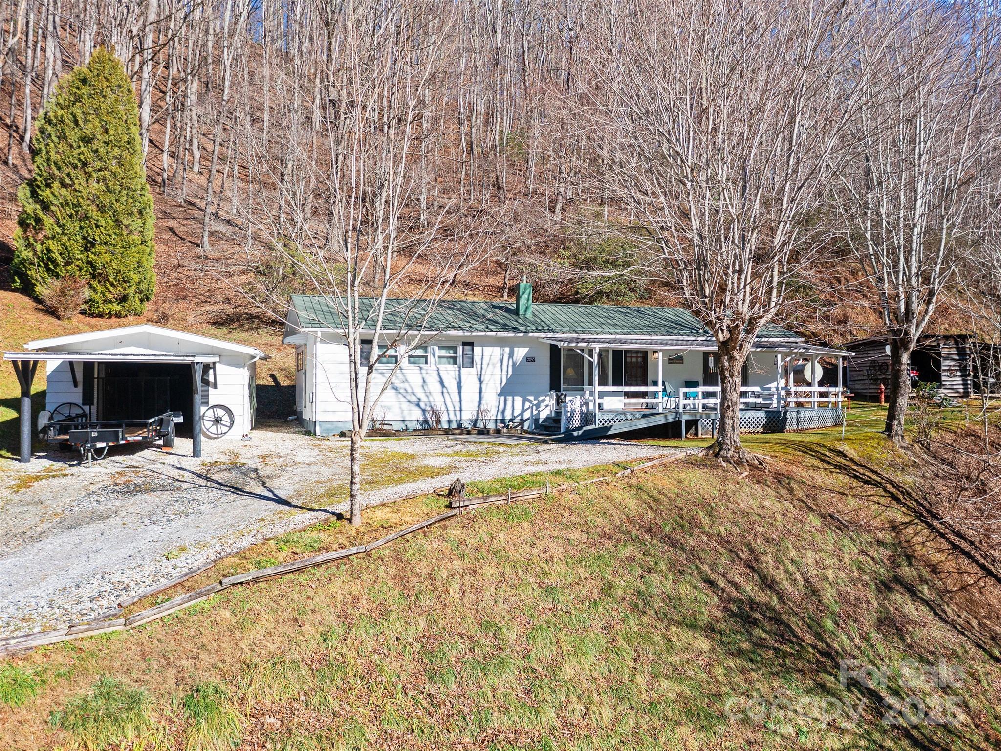 2850 Henson Creek Road — Newland