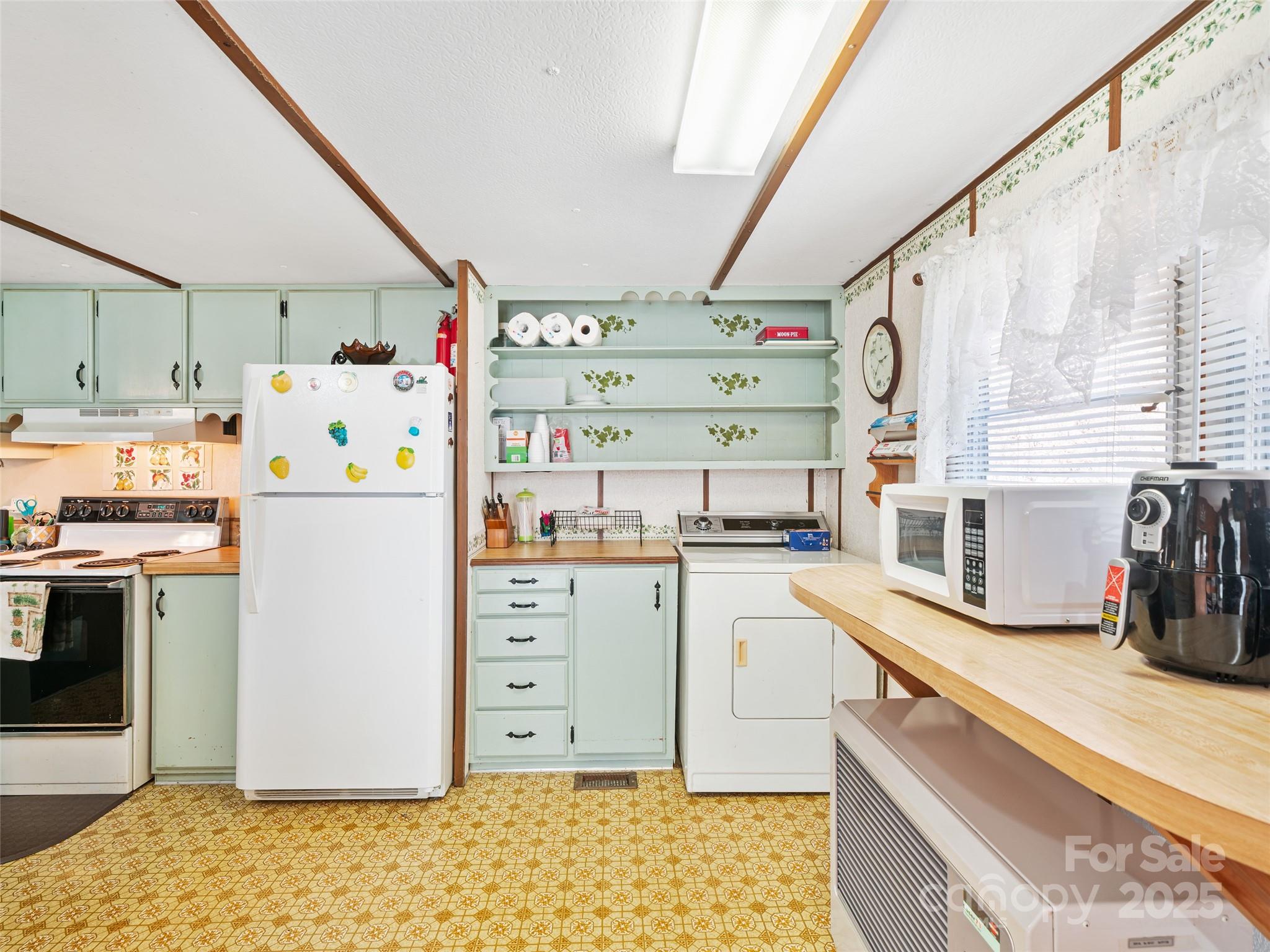 2850 Henson Creek Road — Newland