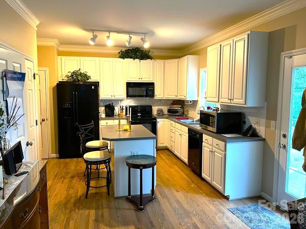 117 Lonetree Circle — Advance