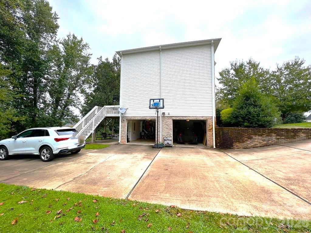 117 Lonetree Circle — Advance