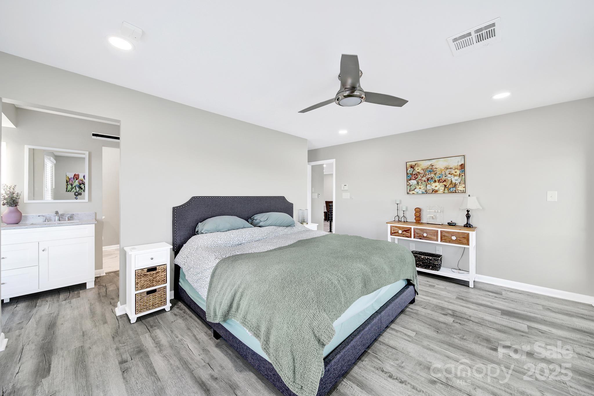 7340 Lakefront Drive #12 — Charlotte