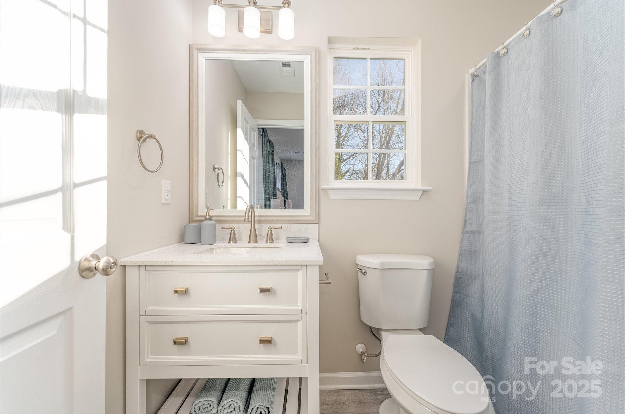 201 Hendrix Drive — Kernersville