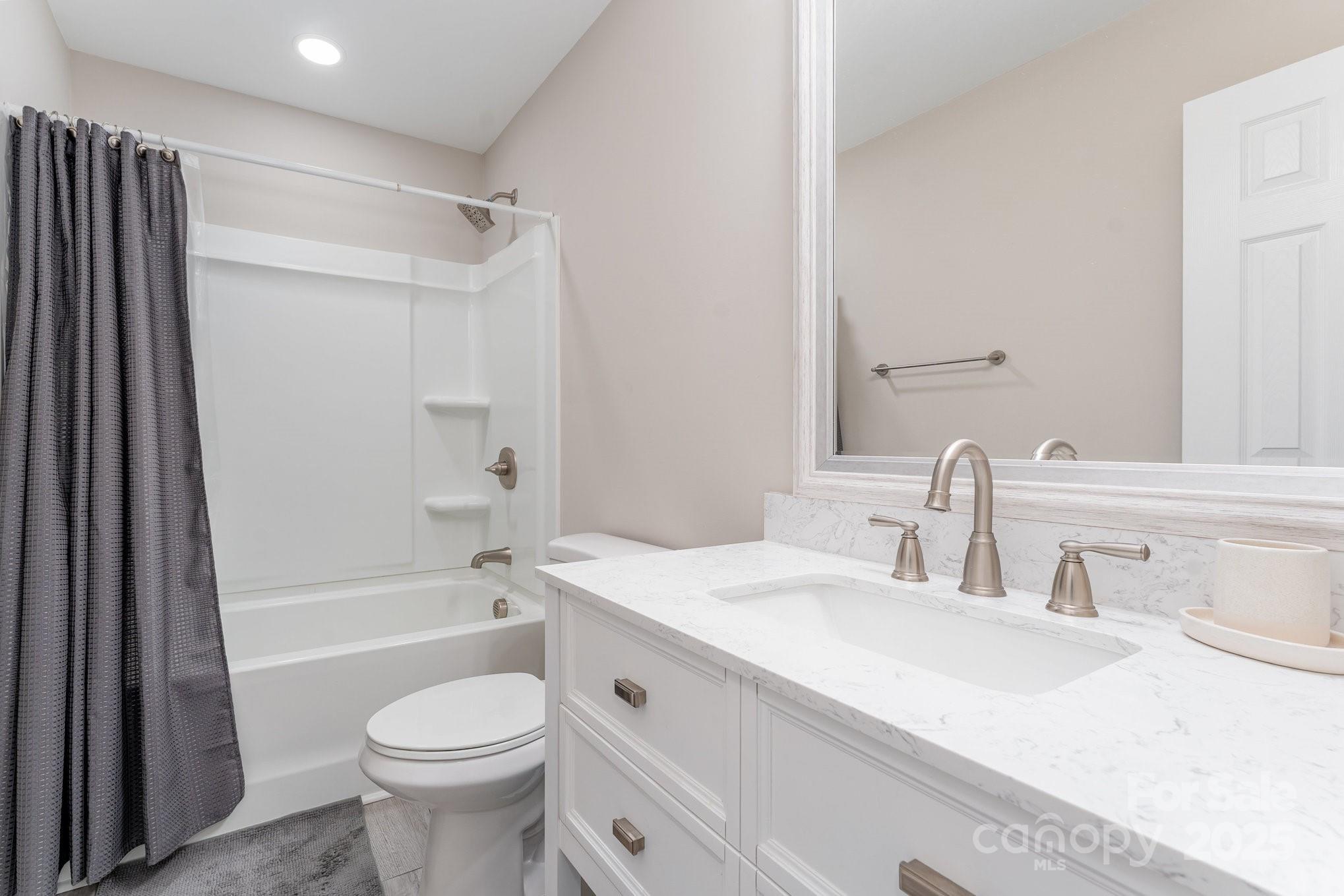 201 Hendrix Drive — Kernersville
