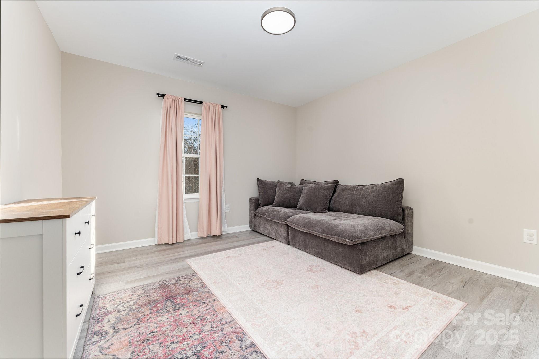 201 Hendrix Drive — Kernersville