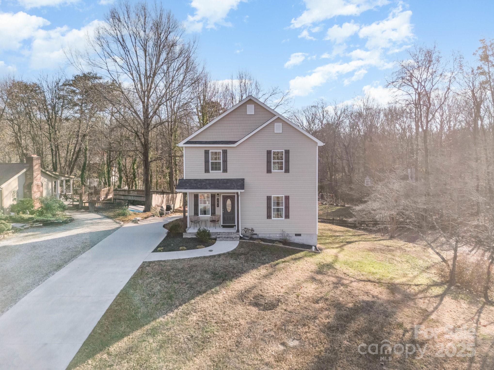 201 Hendrix Drive — Kernersville