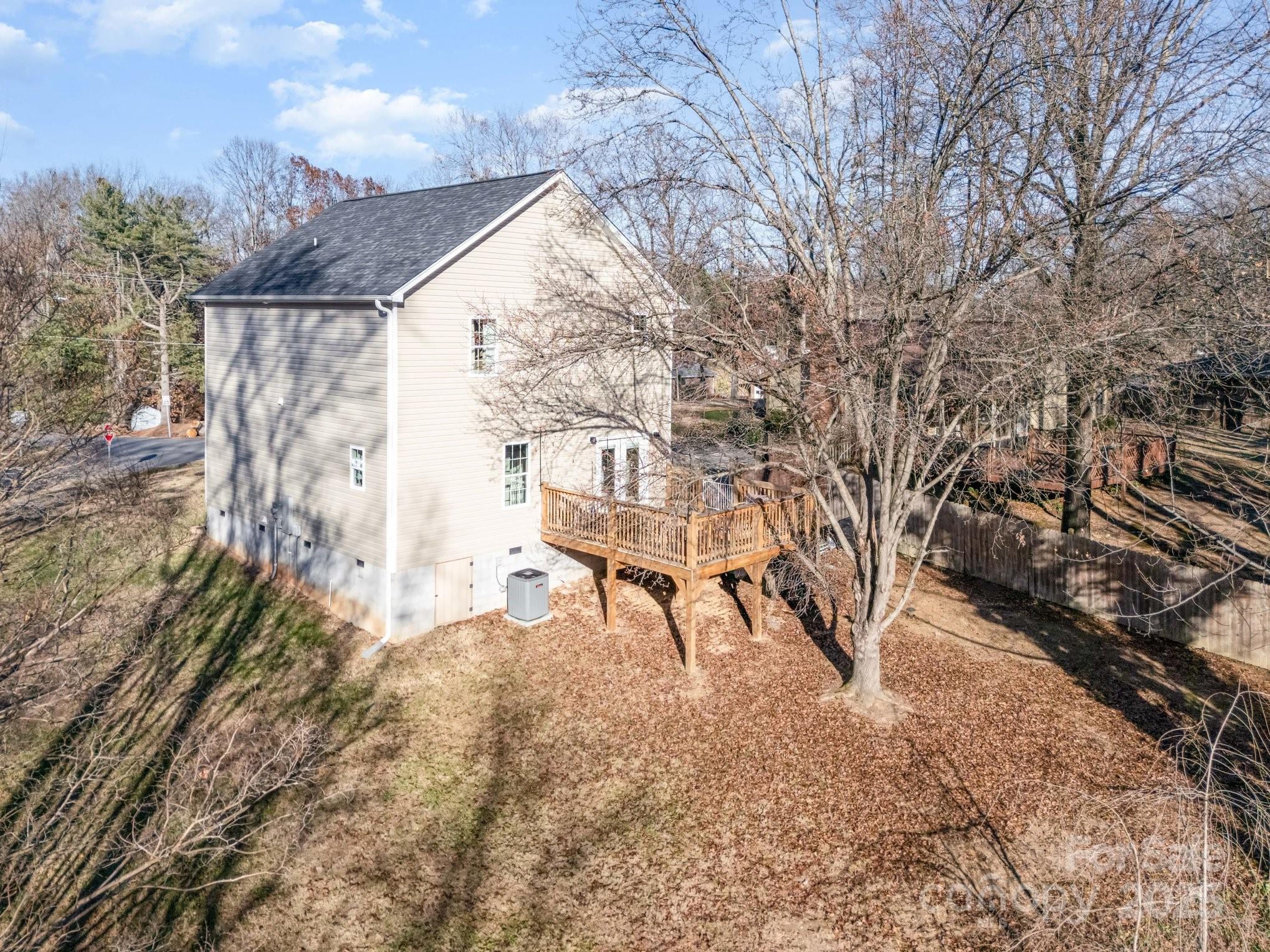 201 Hendrix Drive — Kernersville