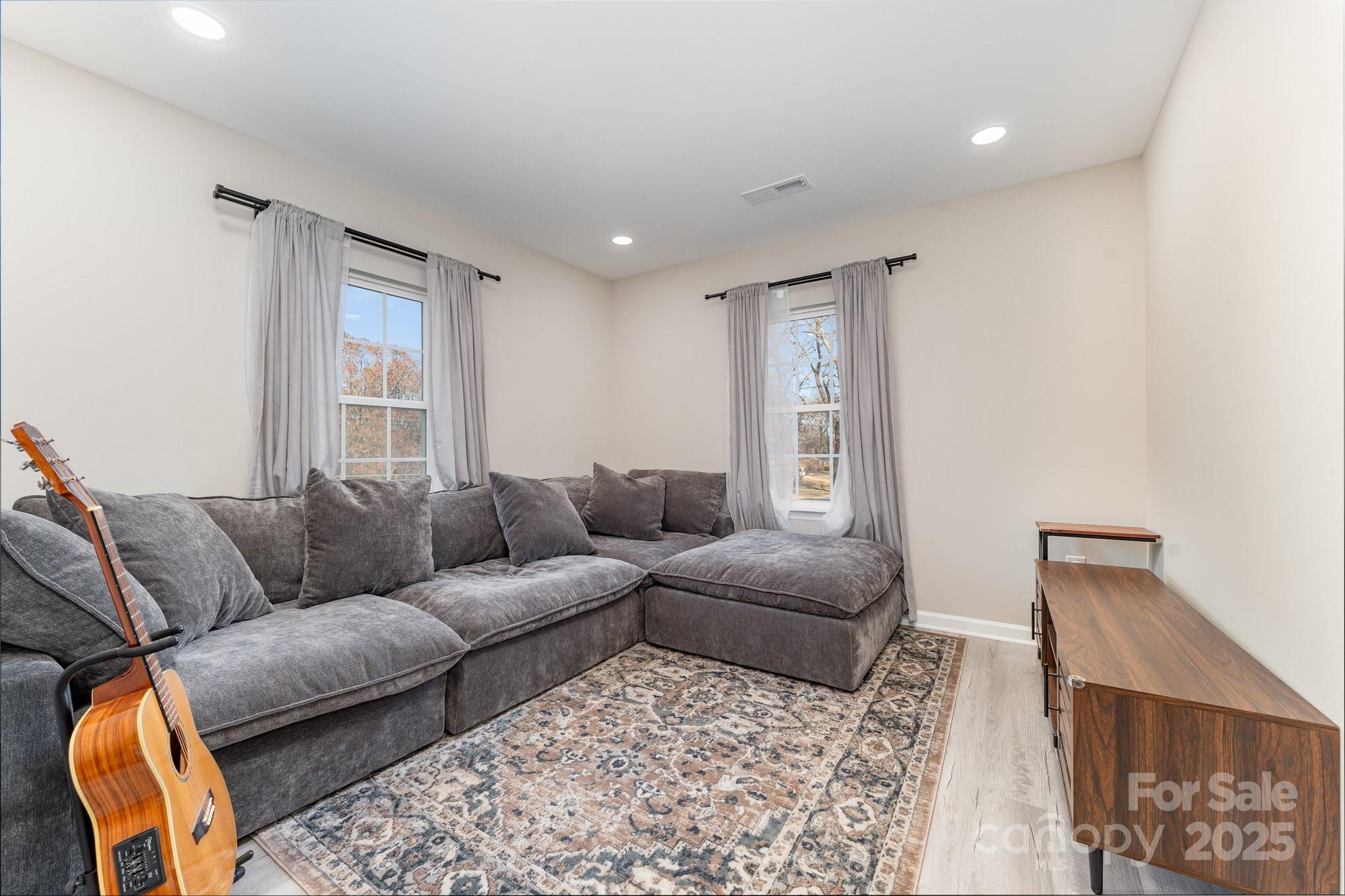 201 Hendrix Drive — Kernersville