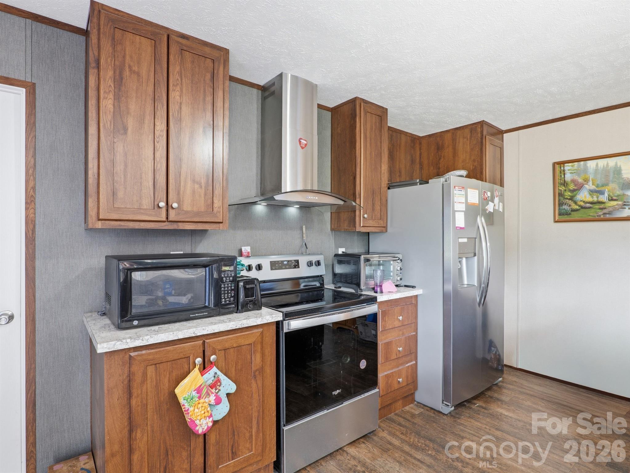 208 Daves Road — York