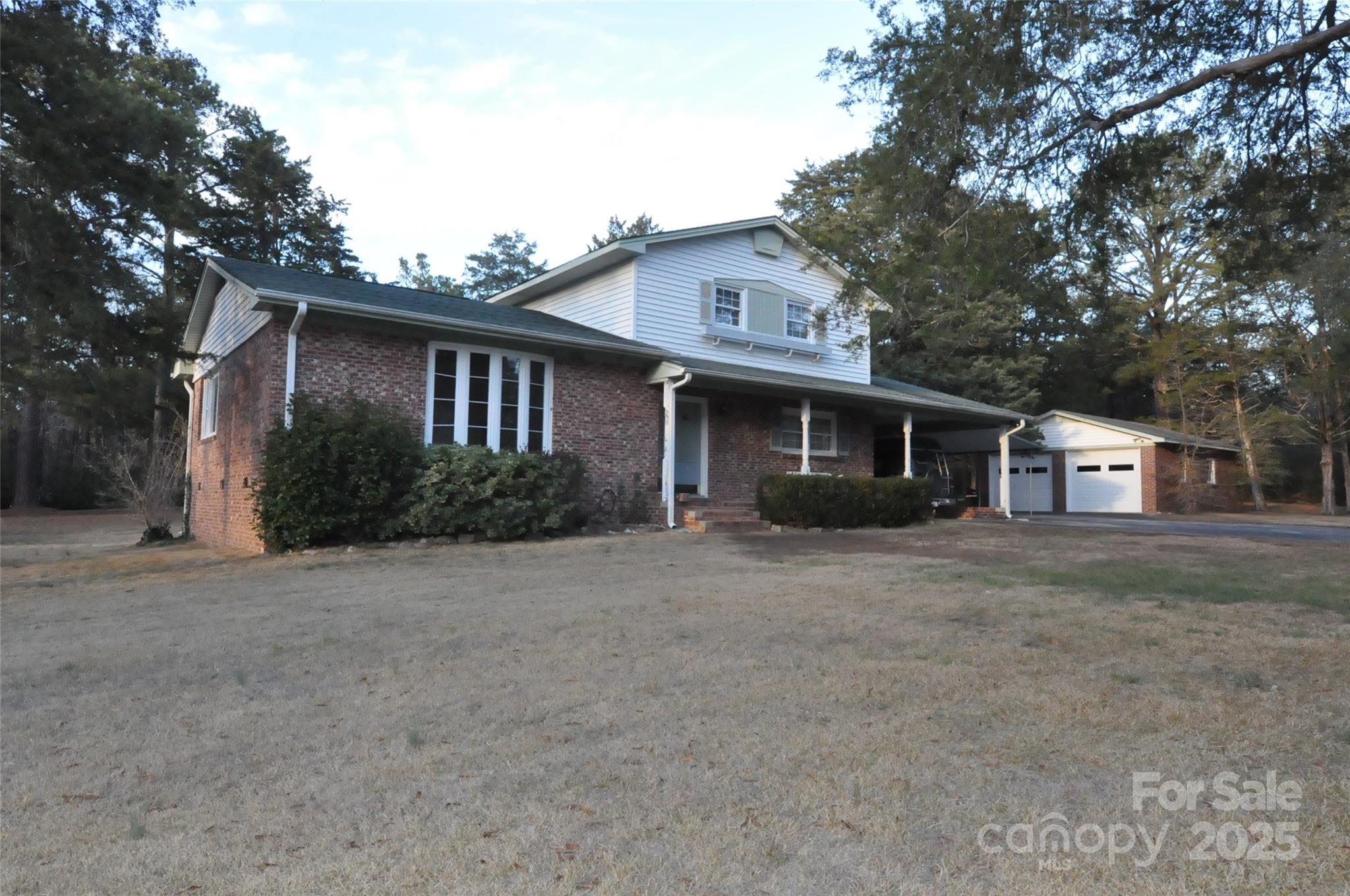 752 Cedar Lane — Chester