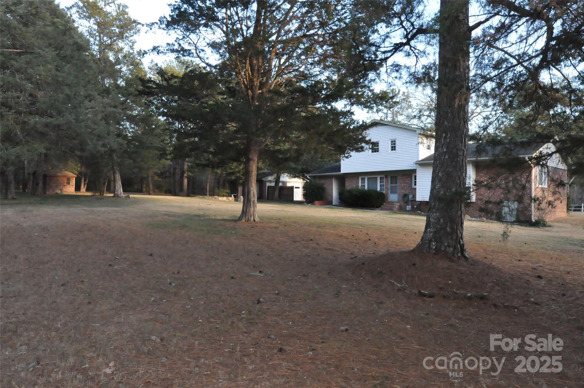 752 Cedar Lane — Chester
