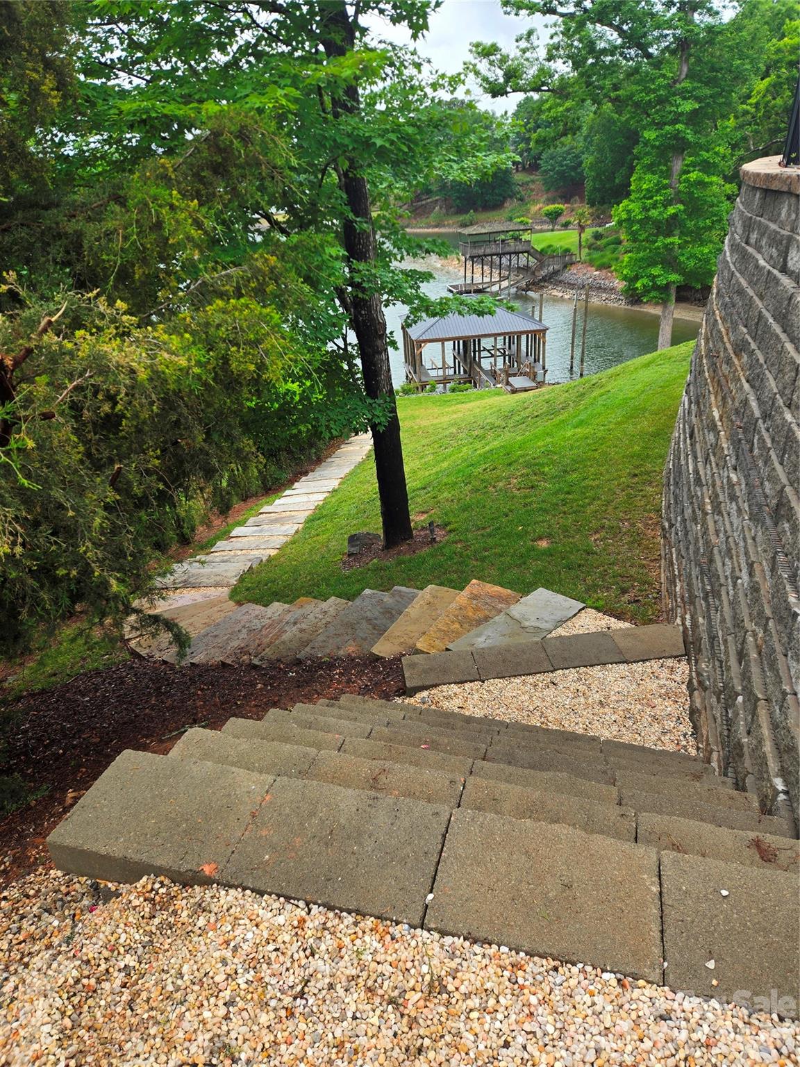 18304 Rosapenny Road — Charlotte