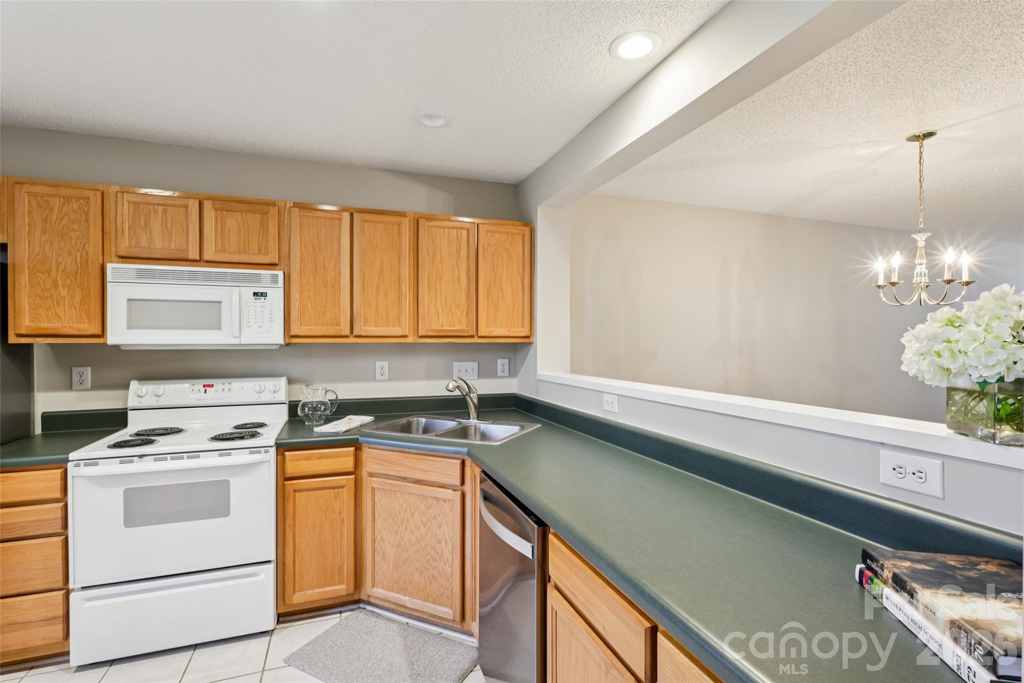 10213 University Park Lane — Charlotte