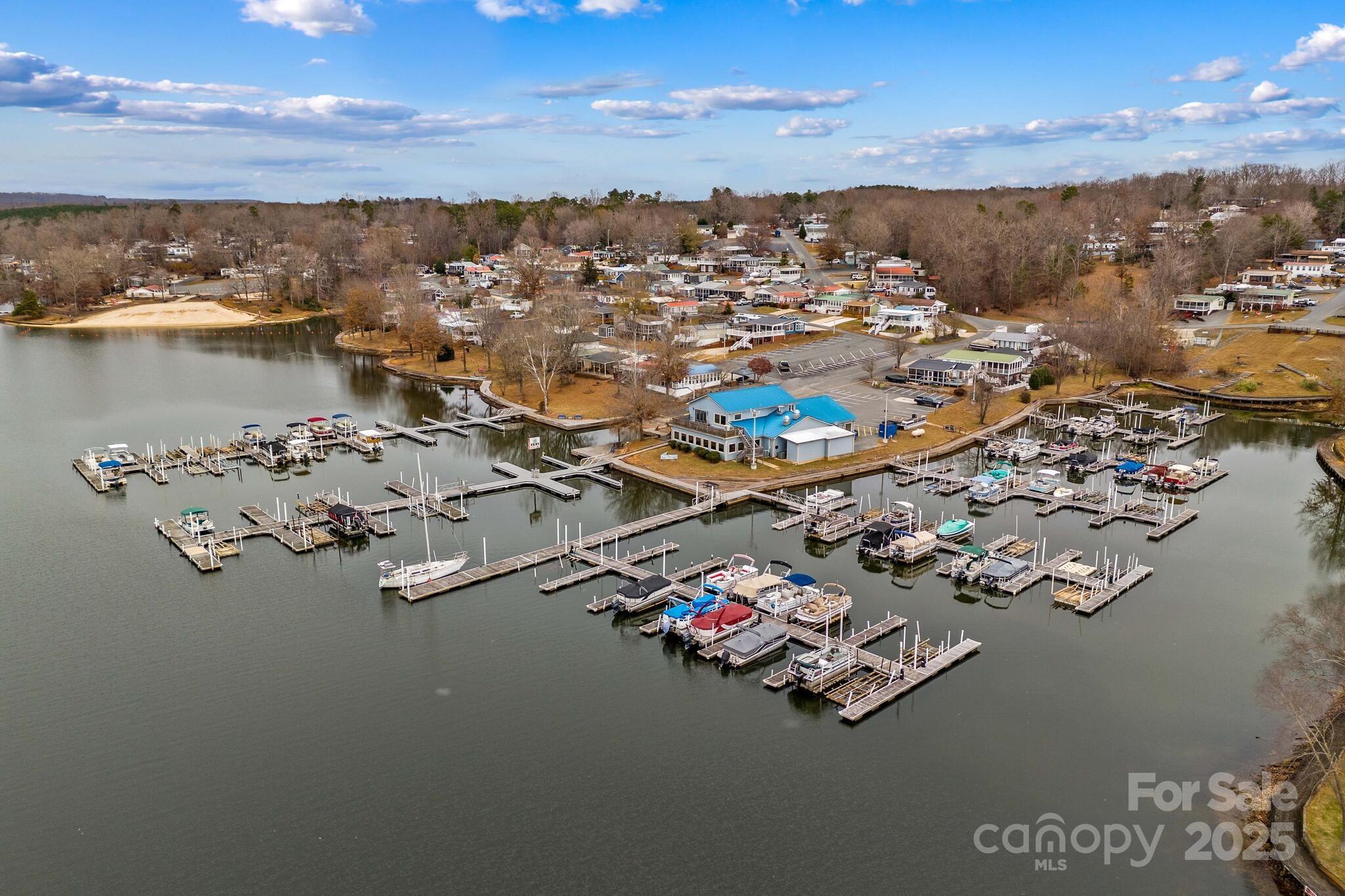 103 S Cardinal Drive — New London