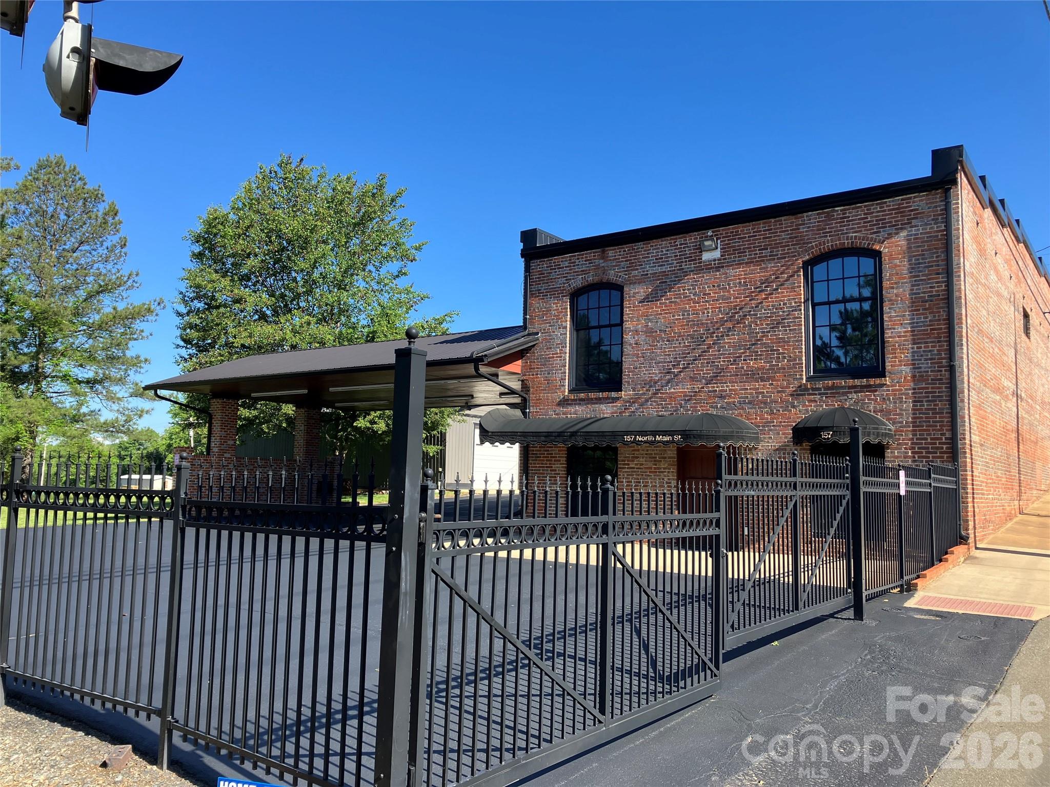 157 N Main Street — Bostic