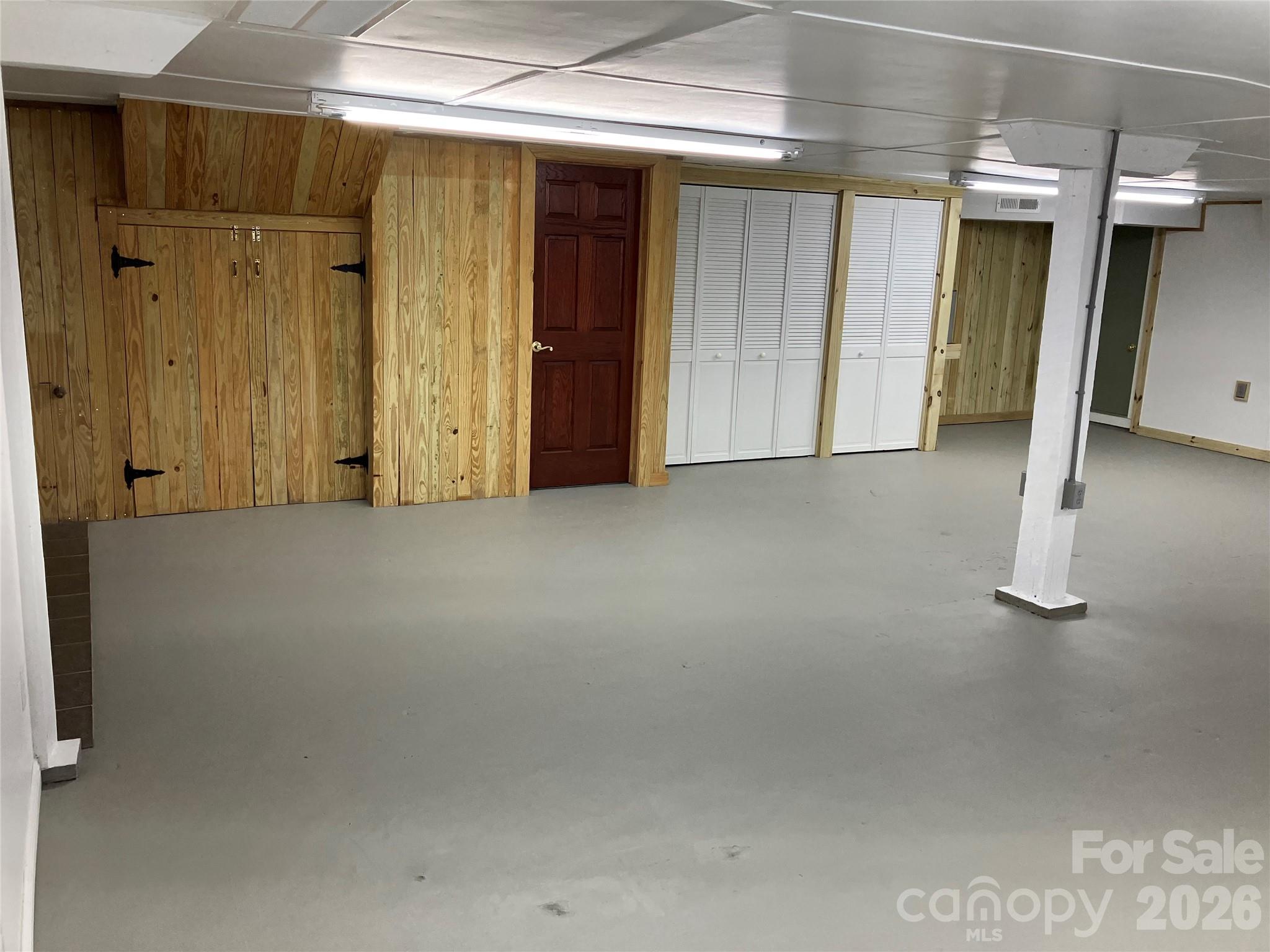 157 N Main Street — Bostic