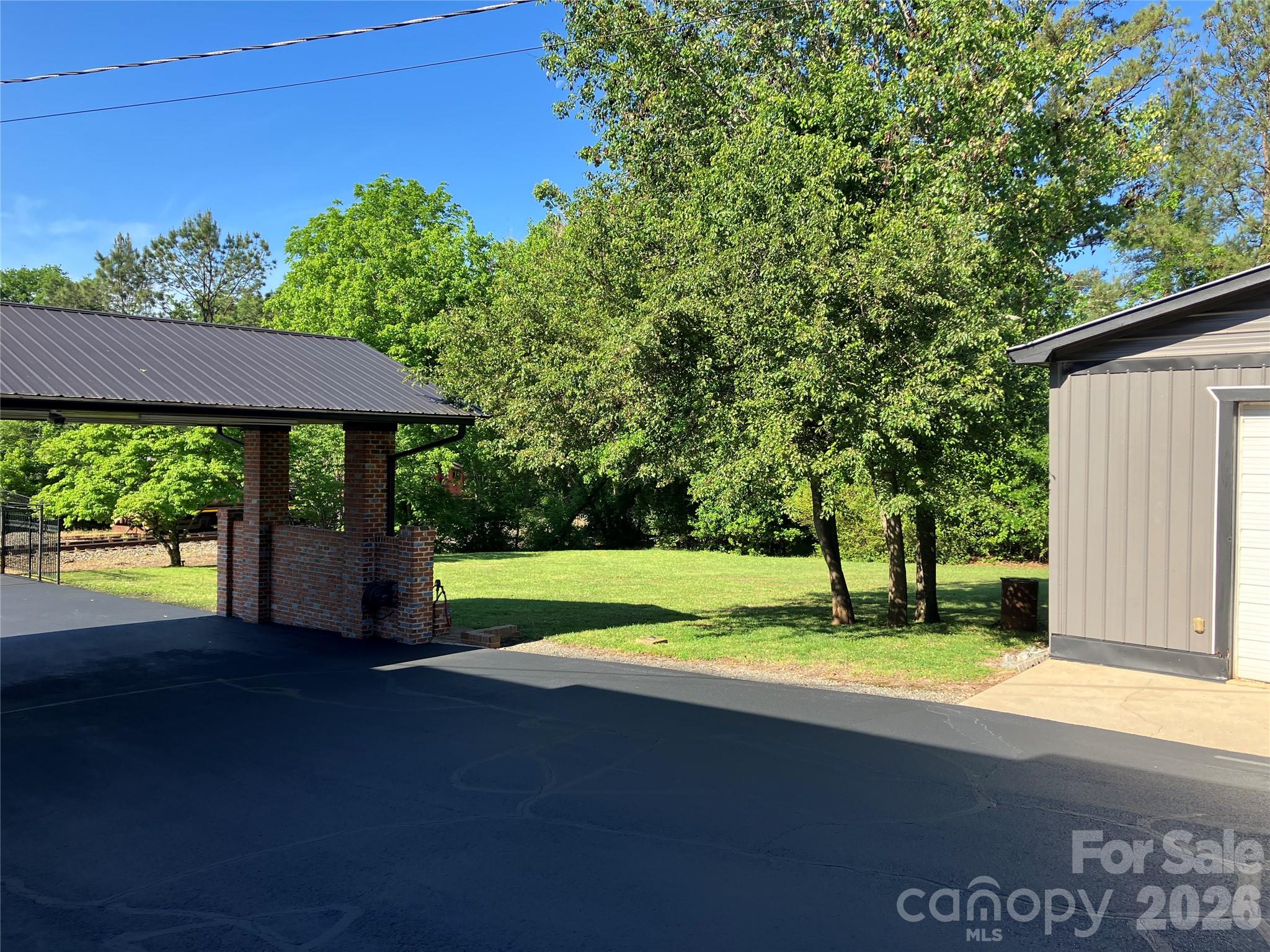 157 N Main Street — Bostic