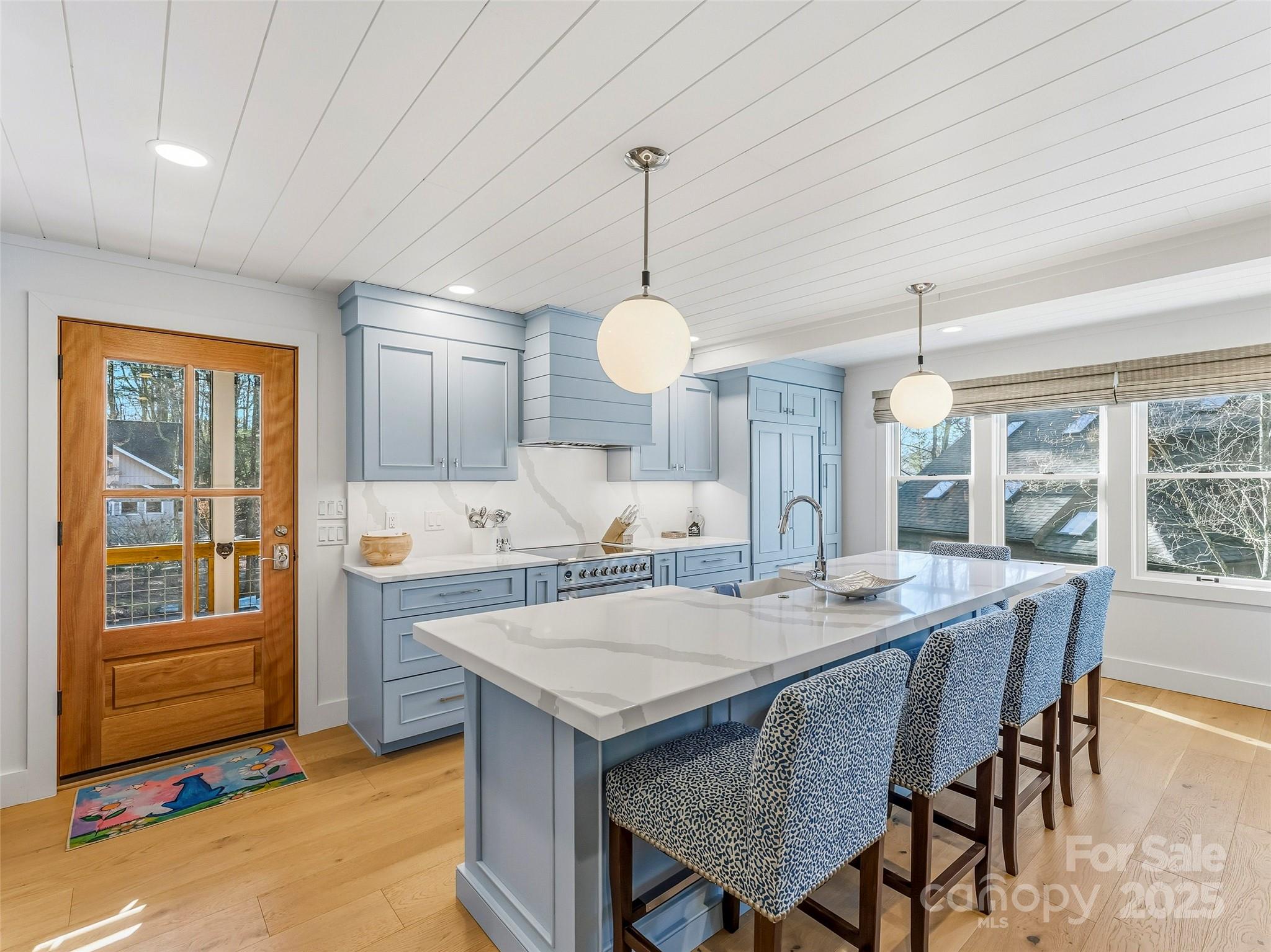 40 Toxaway Landing Drive — Lake Toxaway