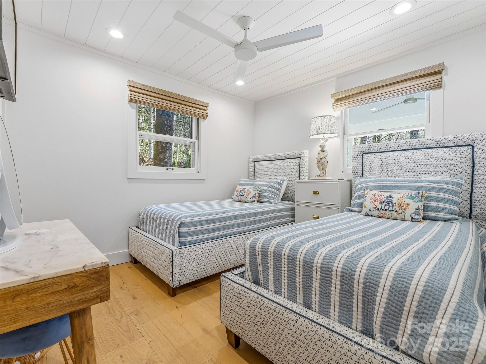 40 Toxaway Landing Drive — Lake Toxaway