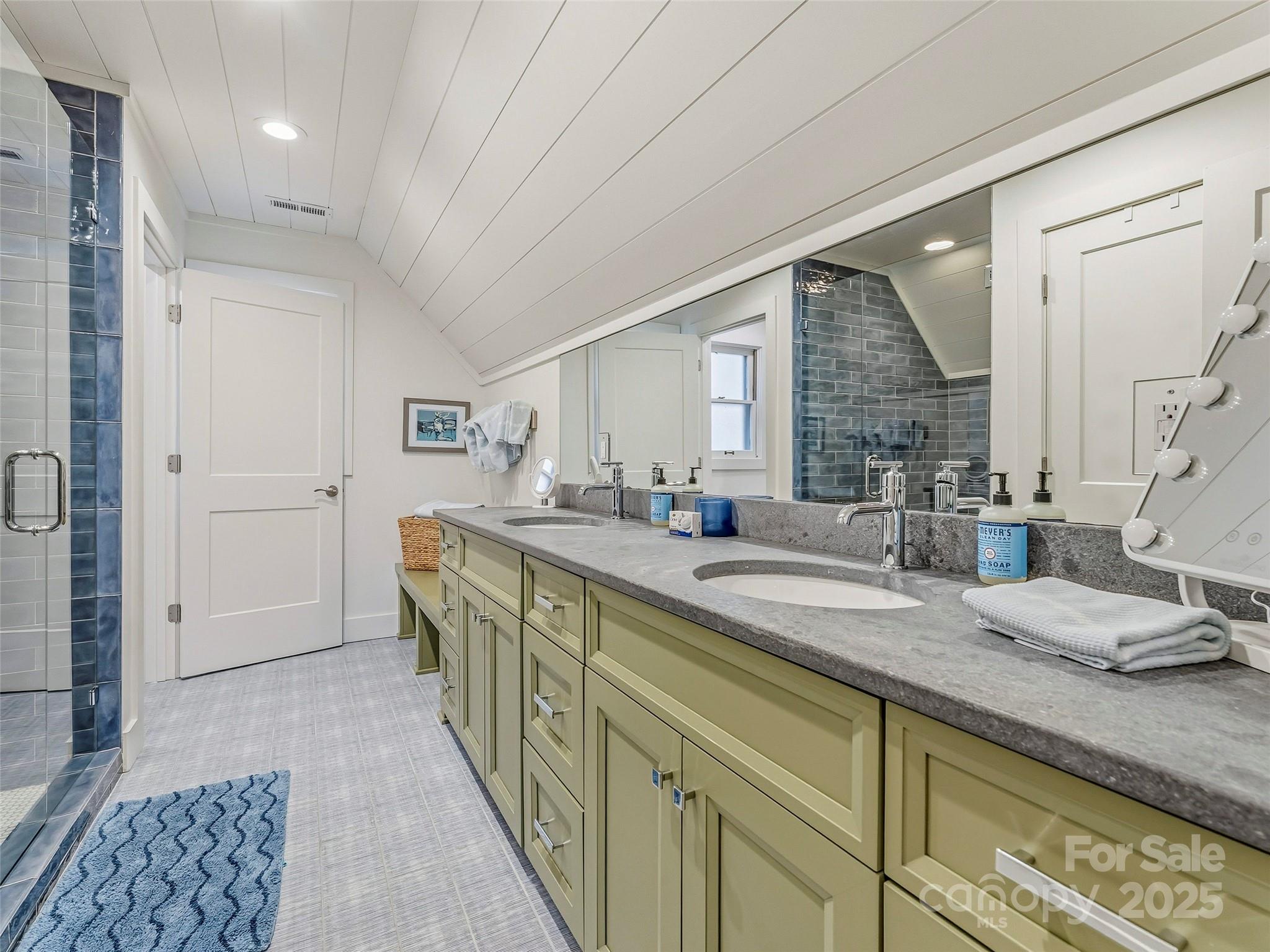 40 Toxaway Landing Drive — Lake Toxaway
