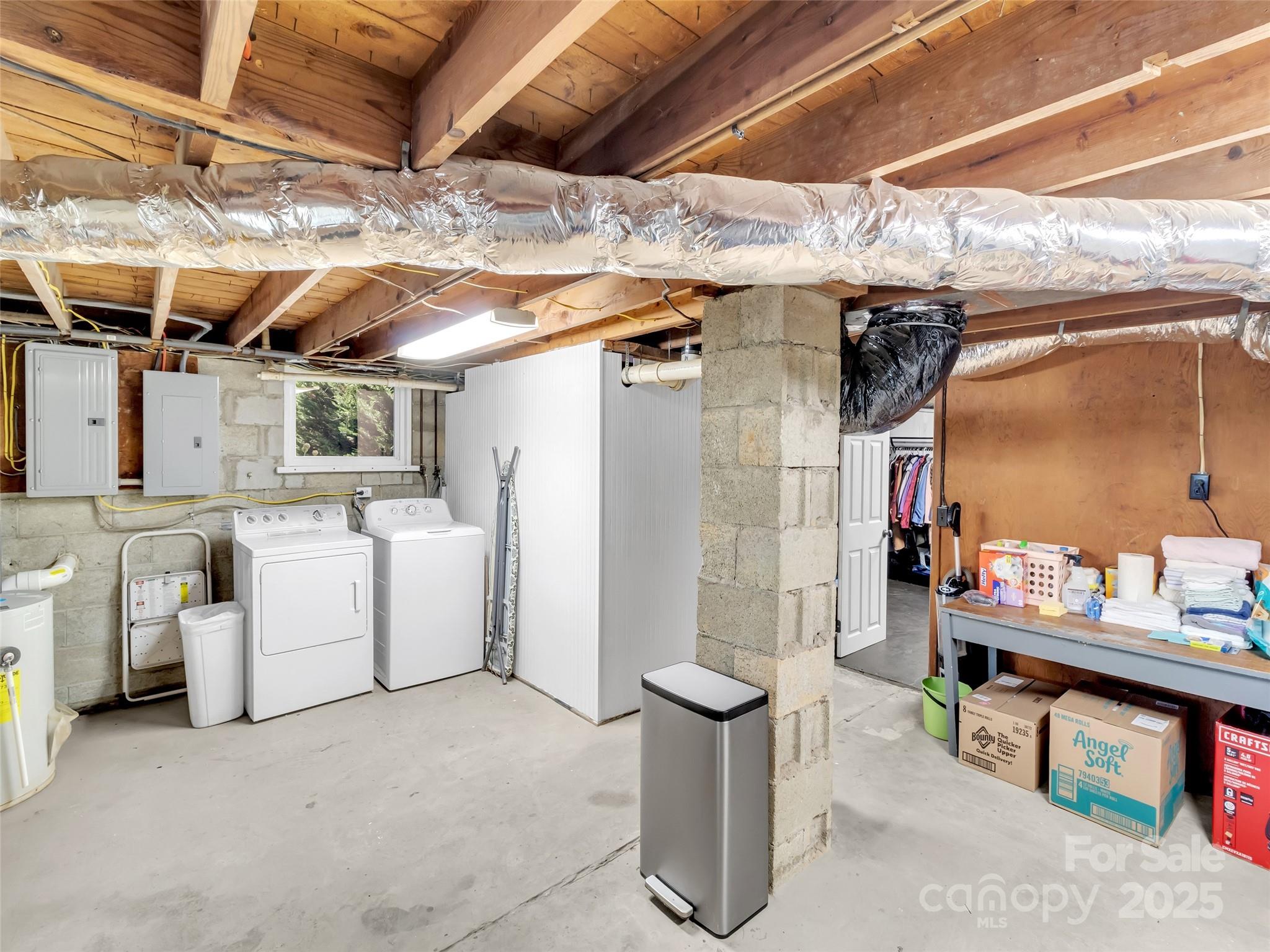 340 Mauney Cove Road — Waynesville
