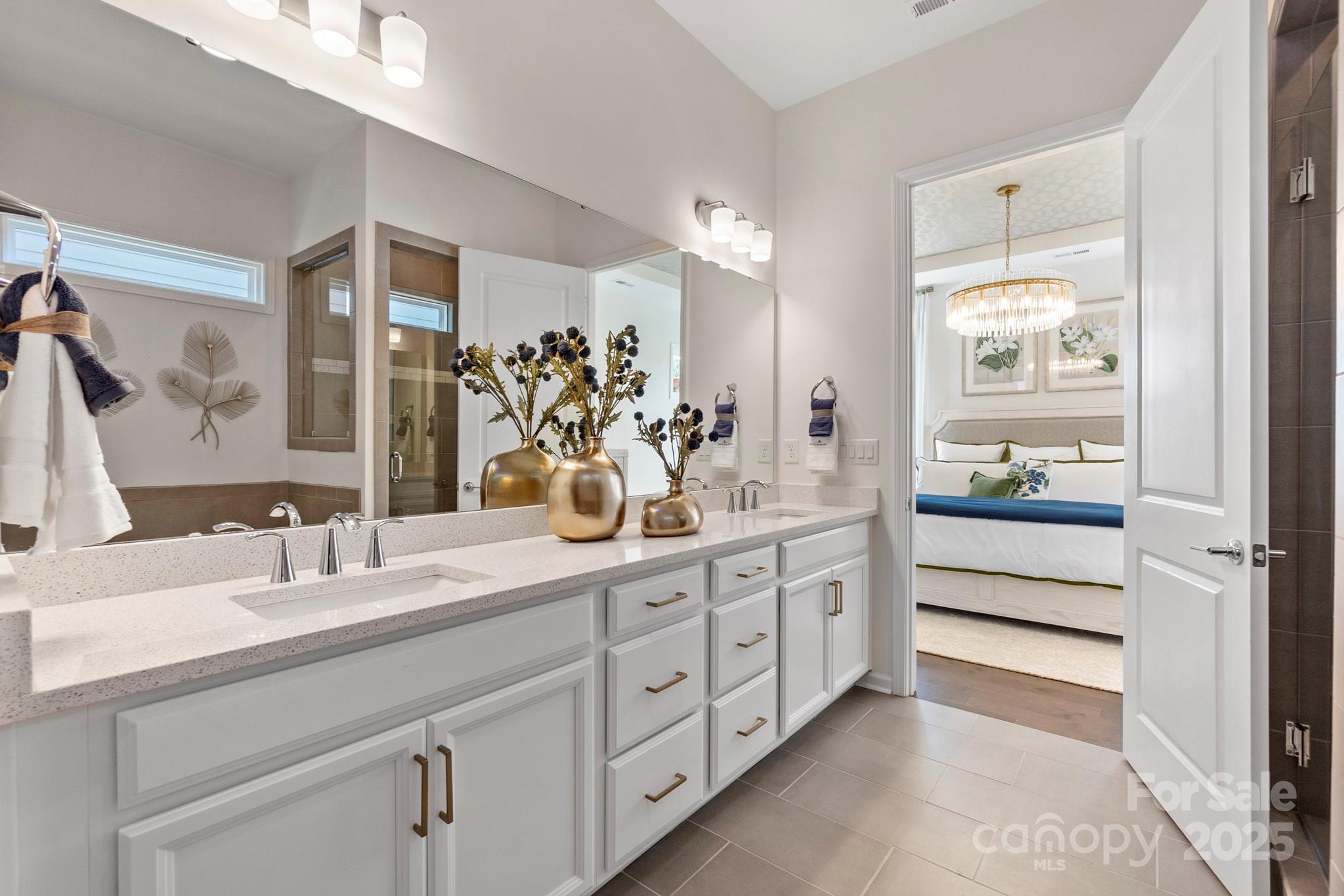 5068 Duval Circle — Tega Cay
