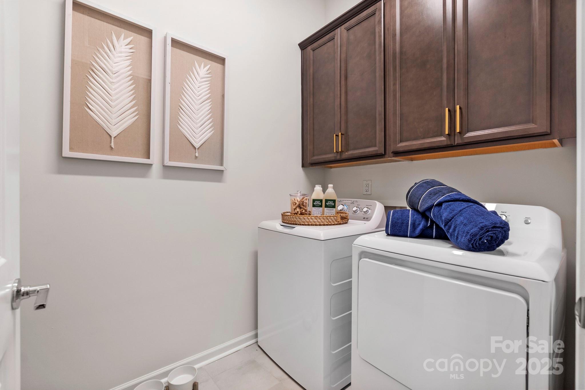 5068 Duval Circle — Tega Cay