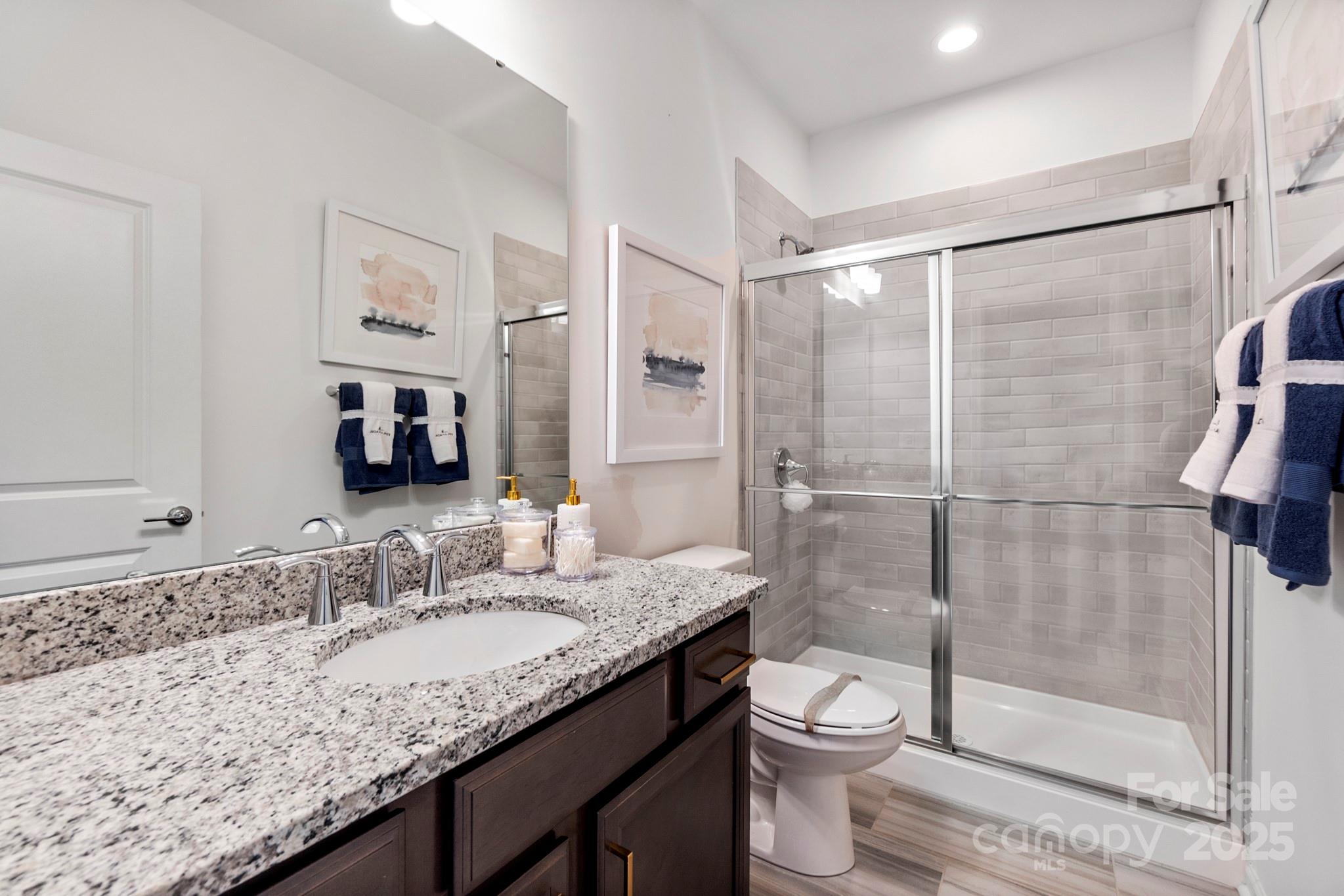 5068 Duval Circle — Tega Cay