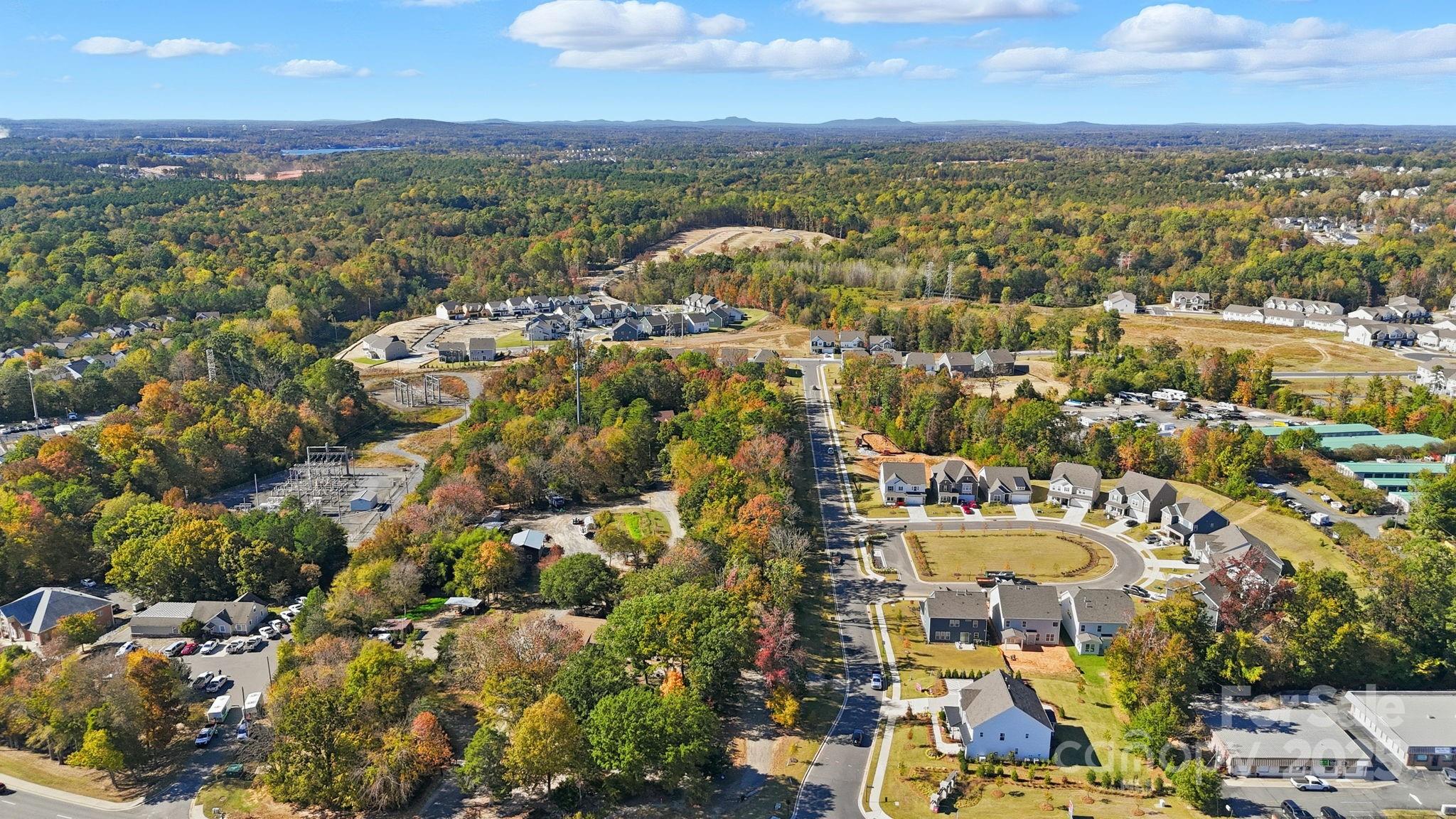 5068 Duval Circle — Tega Cay