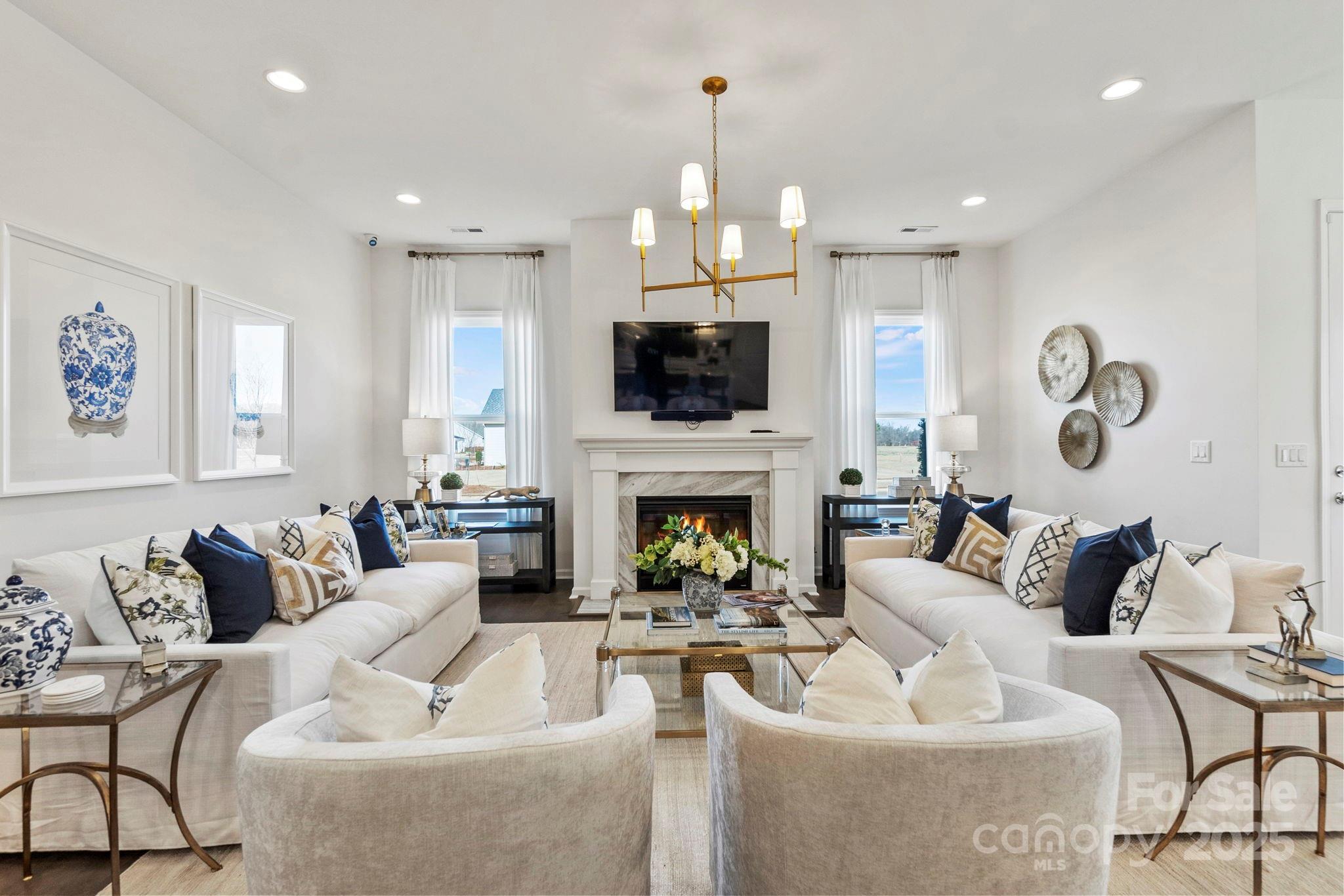 5068 Duval Circle — Tega Cay
