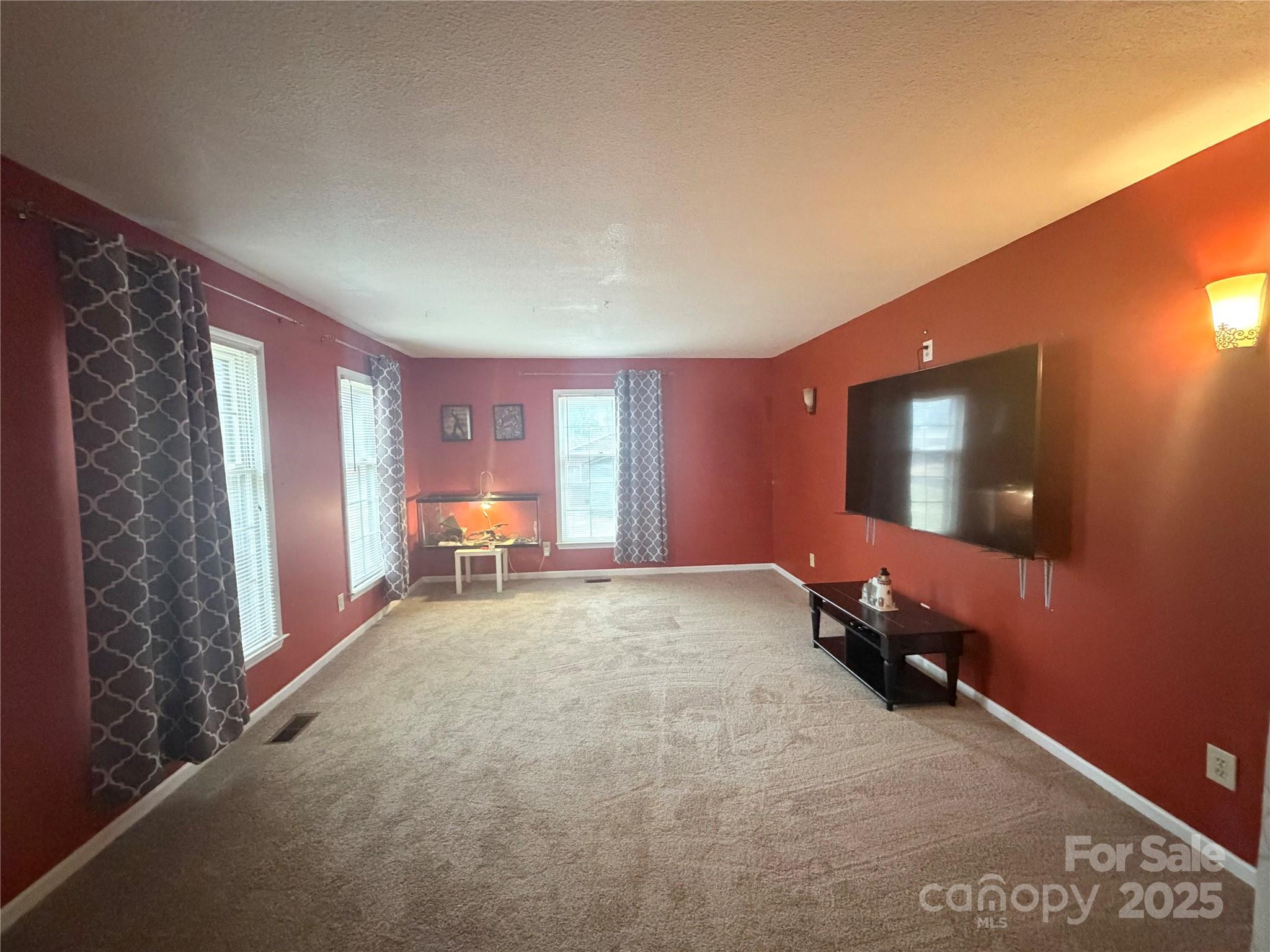 709 Woodside Drive — Kings Mountain