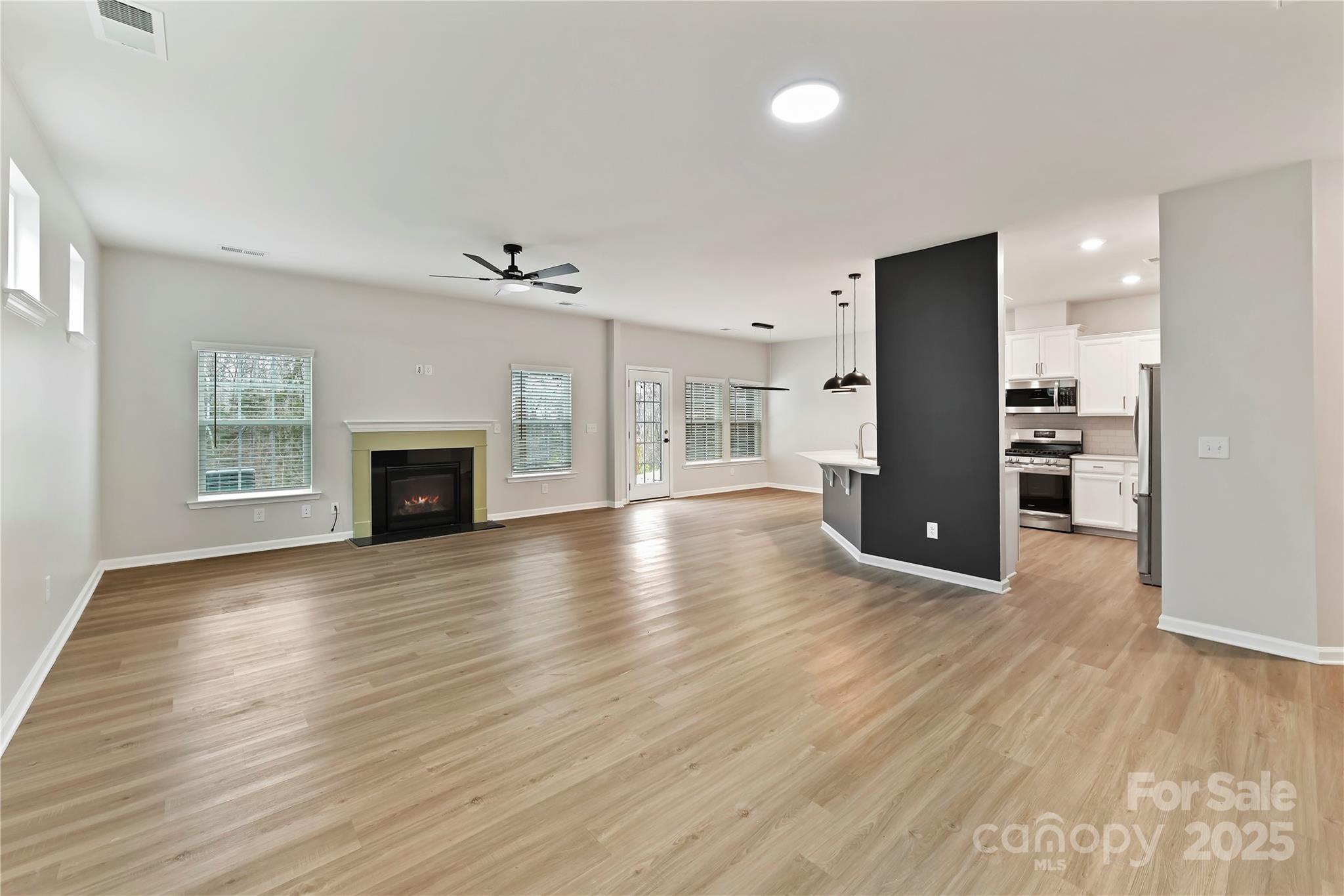 1257 Loggerhead Drive — Lancaster
