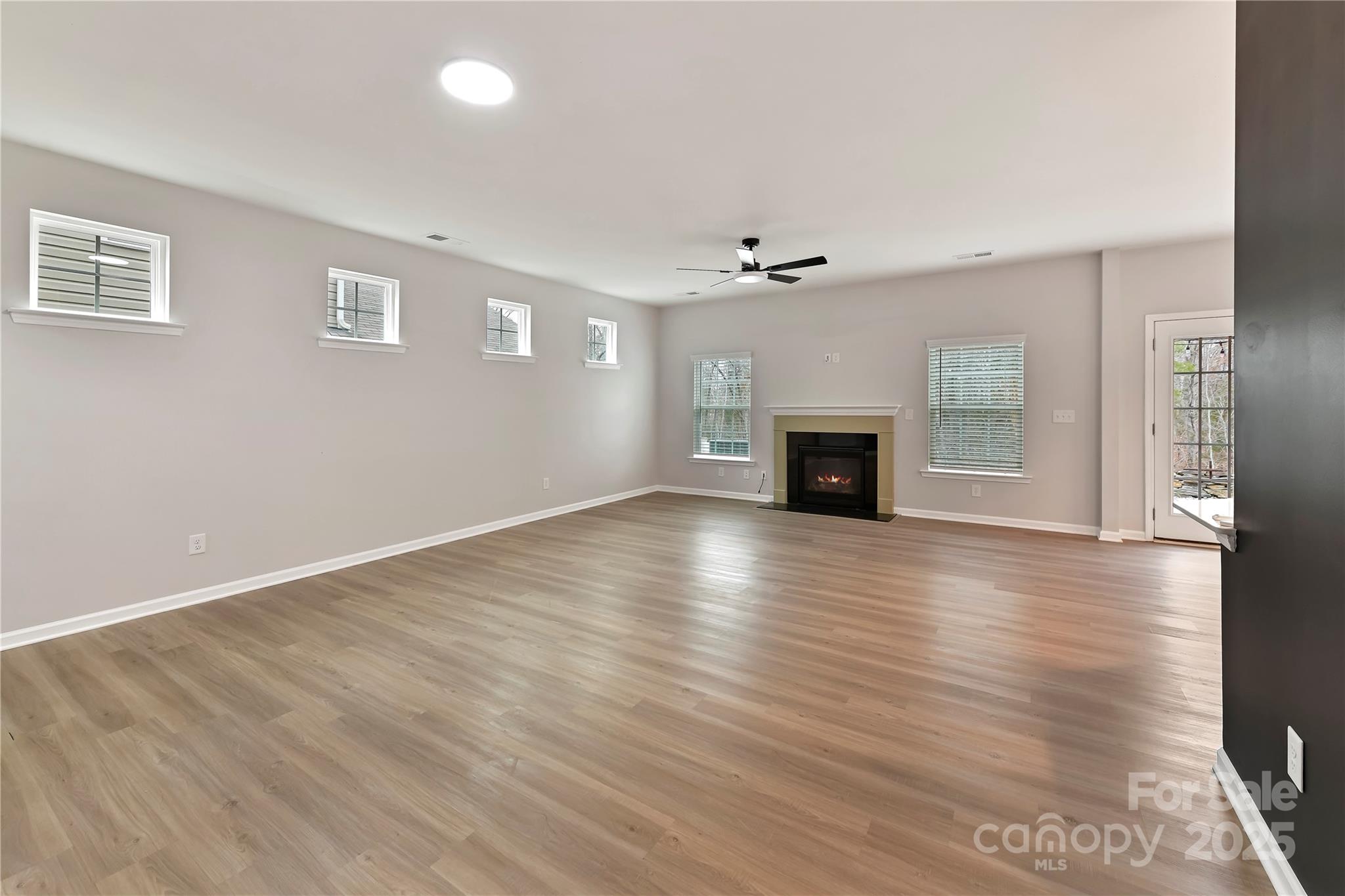 1257 Loggerhead Drive — Lancaster