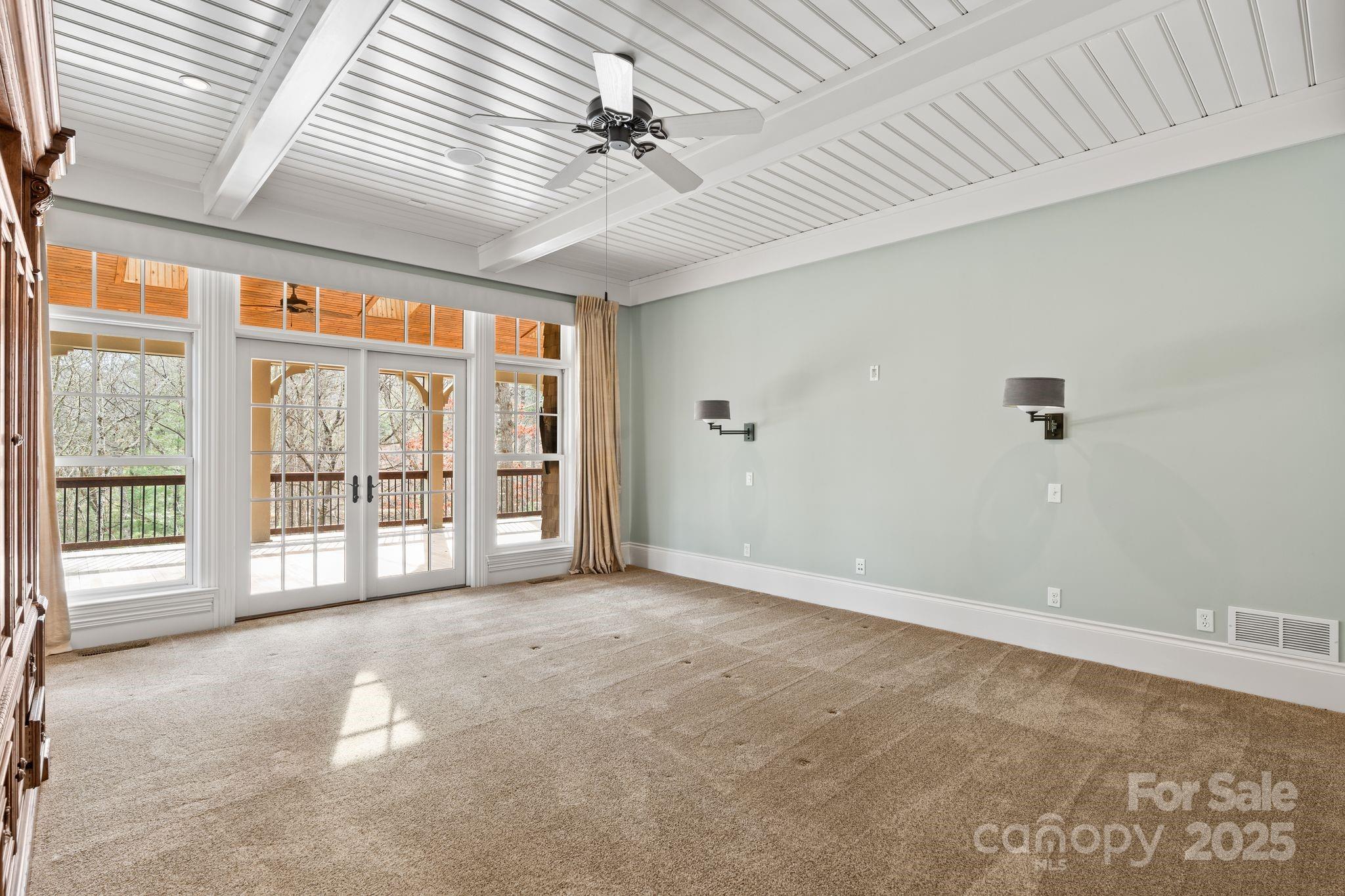 14 Landsdowne Court — Asheville