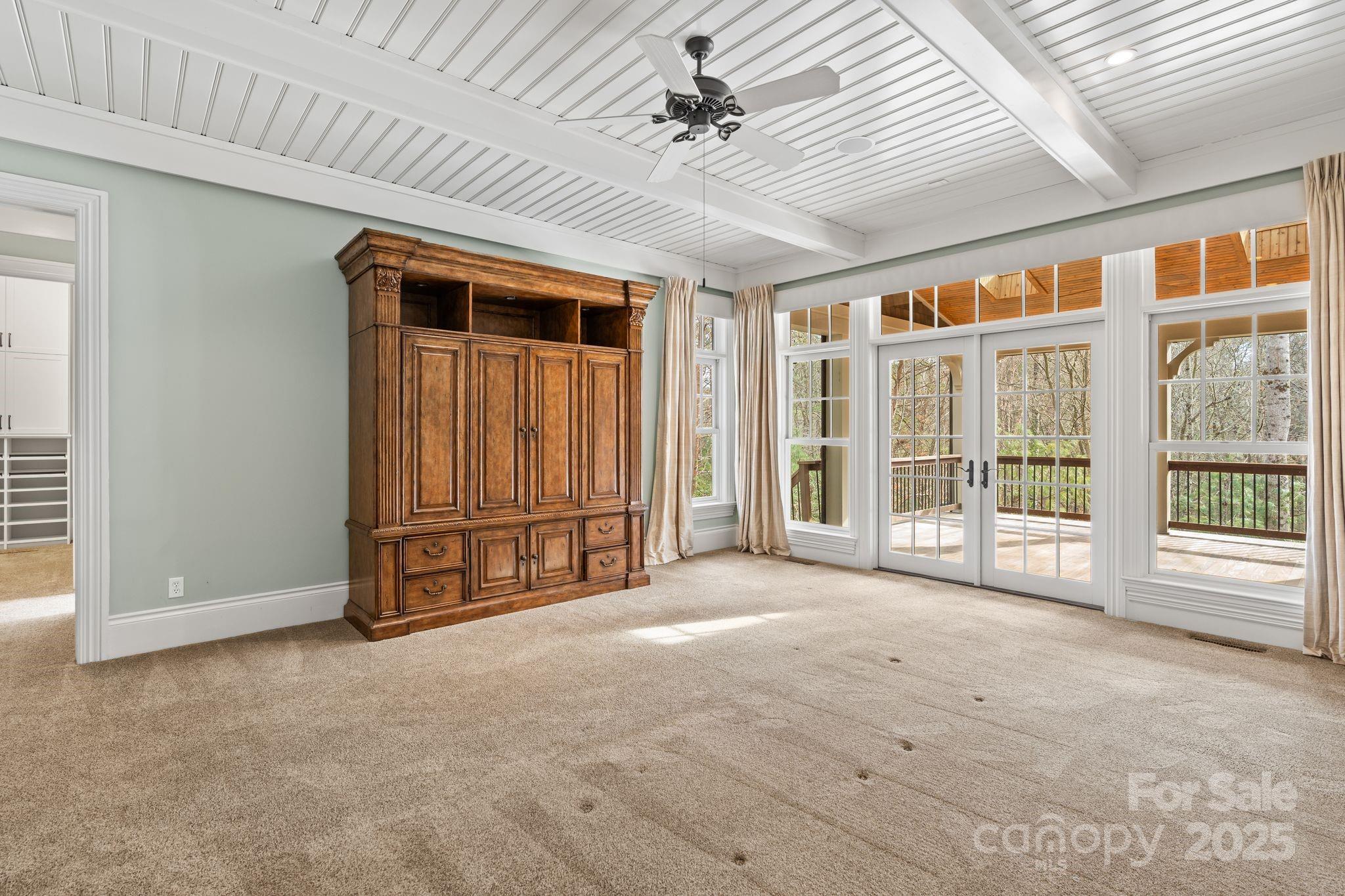 14 Landsdowne Court — Asheville