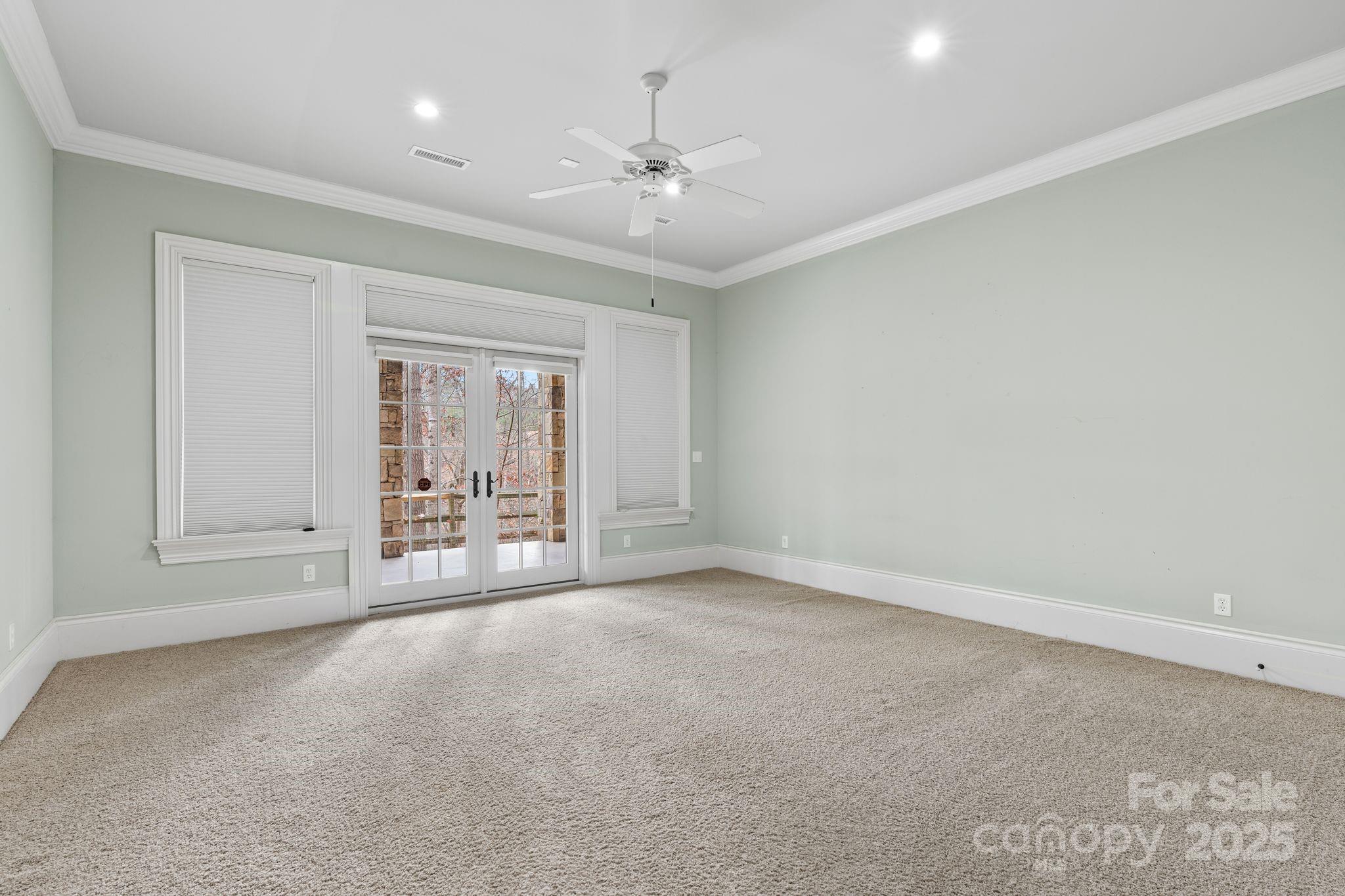 14 Landsdowne Court — Asheville