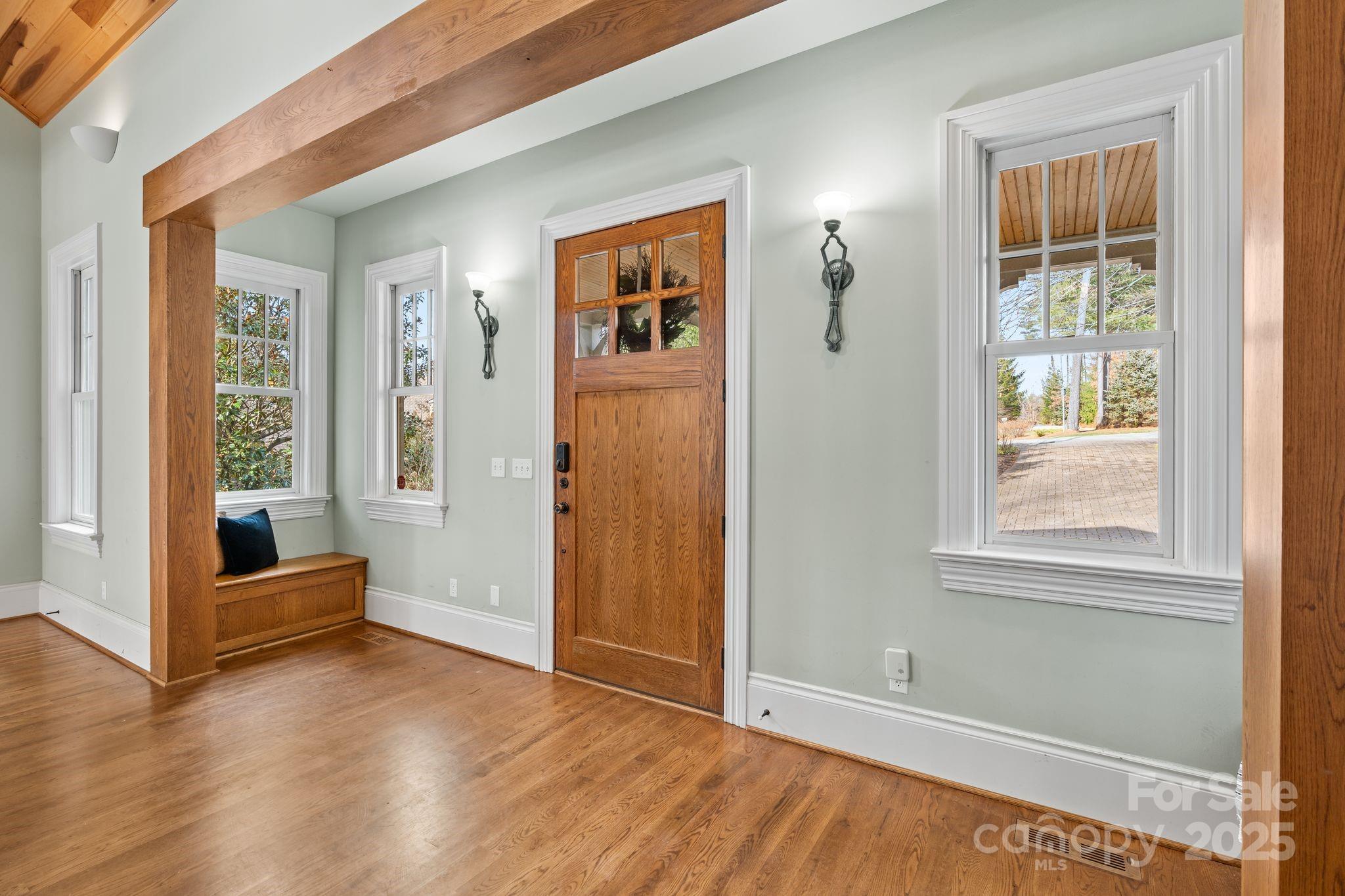 14 Landsdowne Court — Asheville