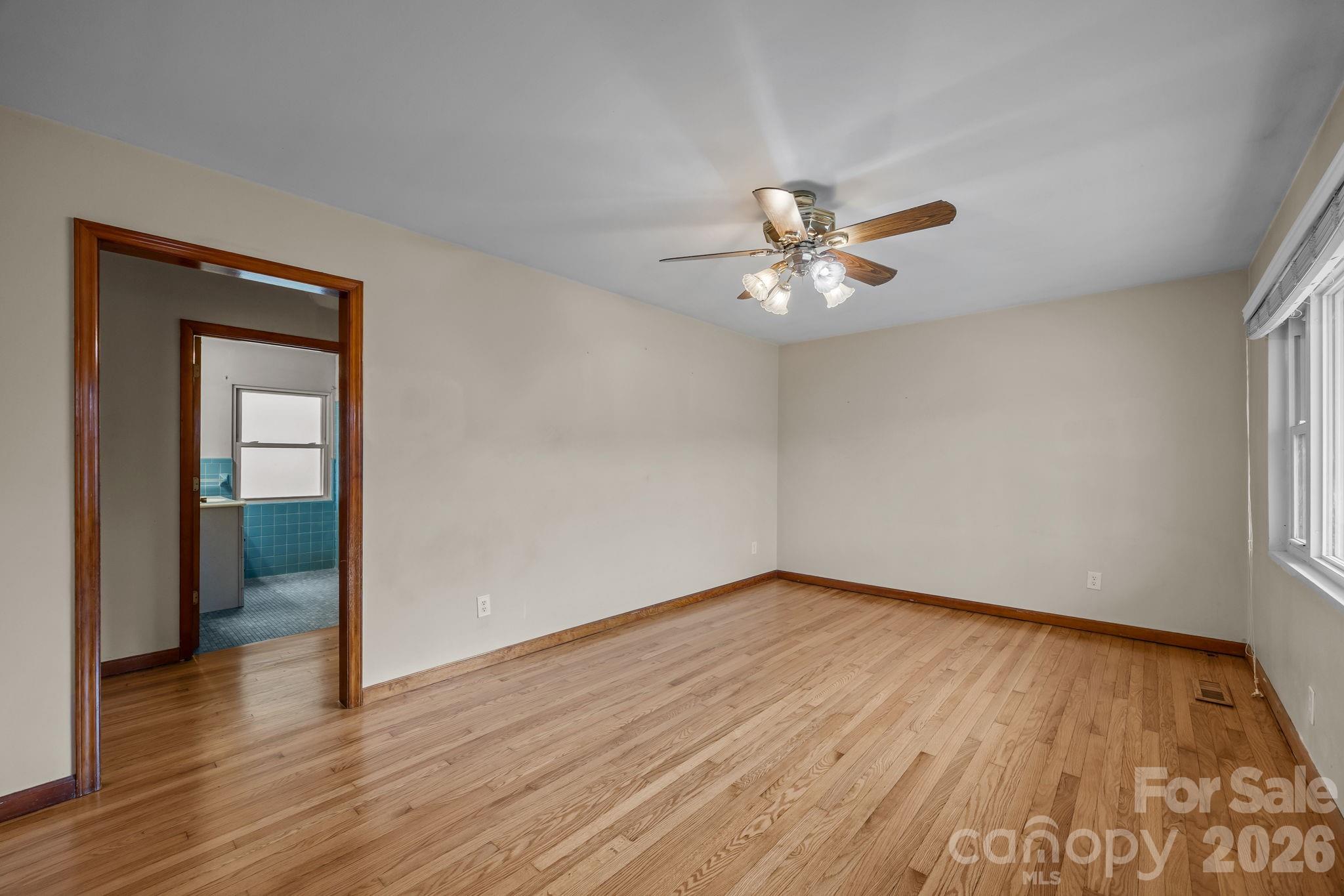 82 Greasy Cove Road — Leicester