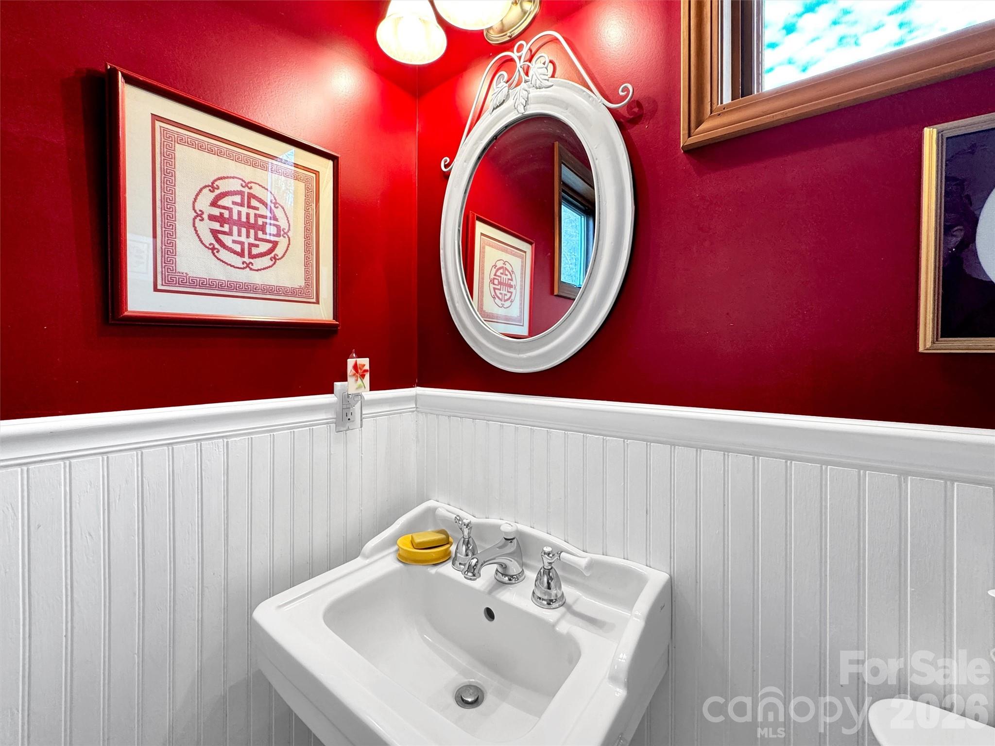 1201 Cathey Cove Road — Waynesville