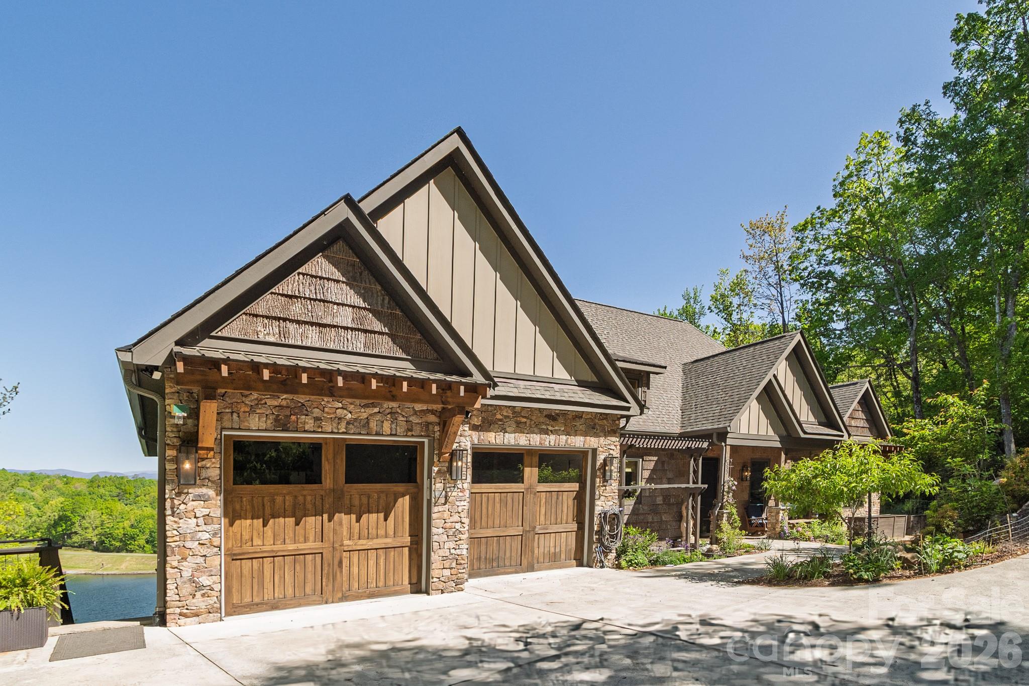 333 Kanasdatsi Drive — Brevard