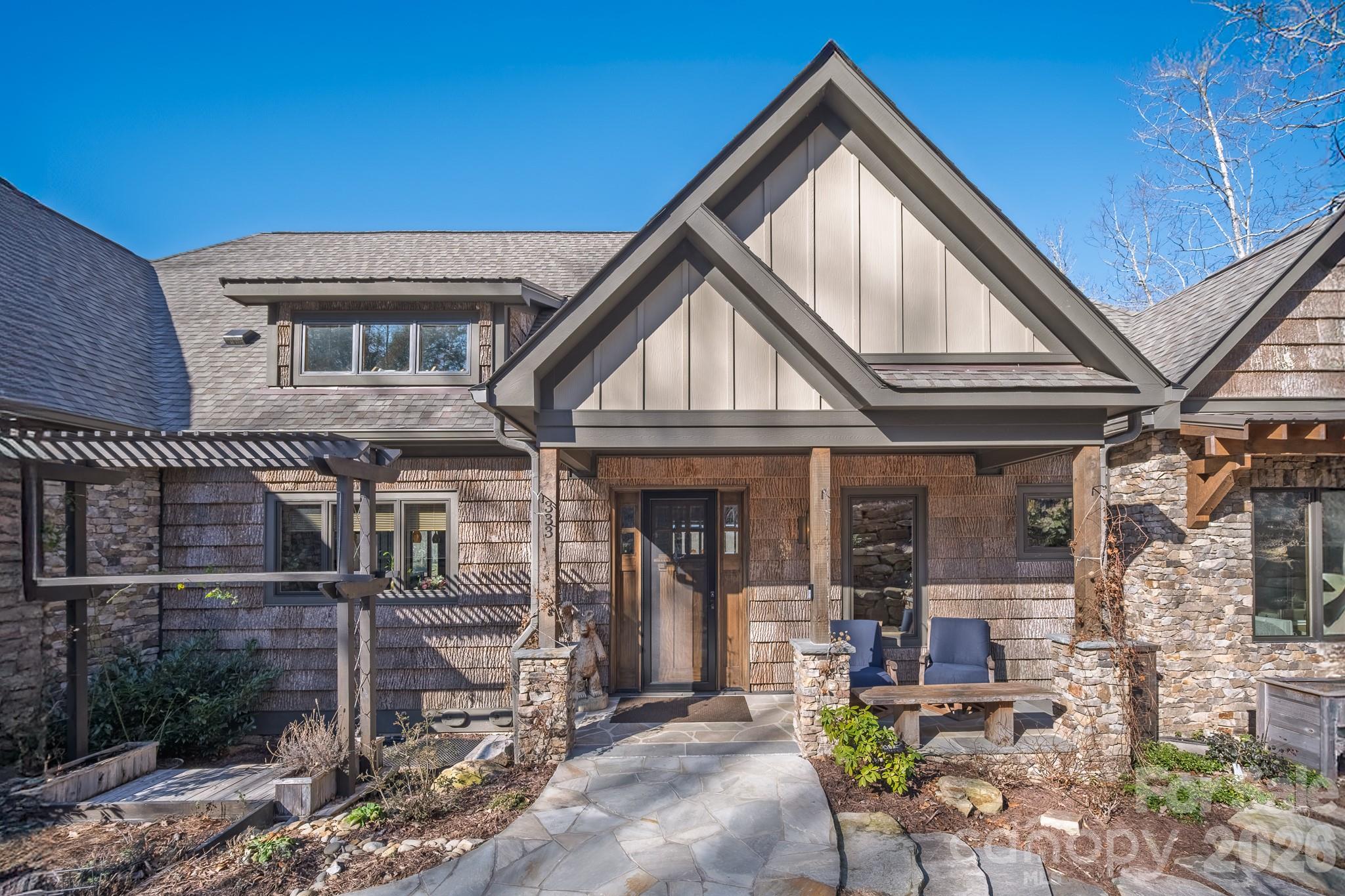 333 Kanasdatsi Drive — Brevard
