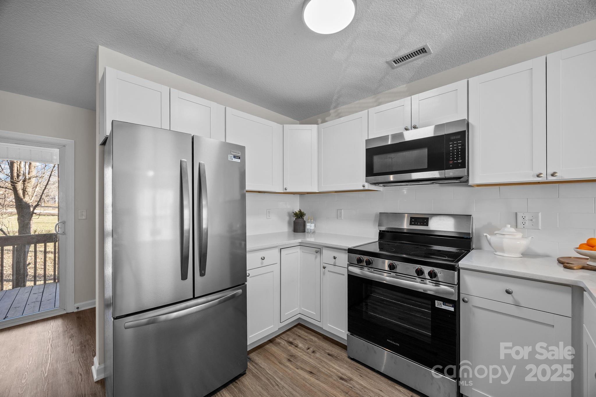 2 Meadow Glen Drive — Fletcher