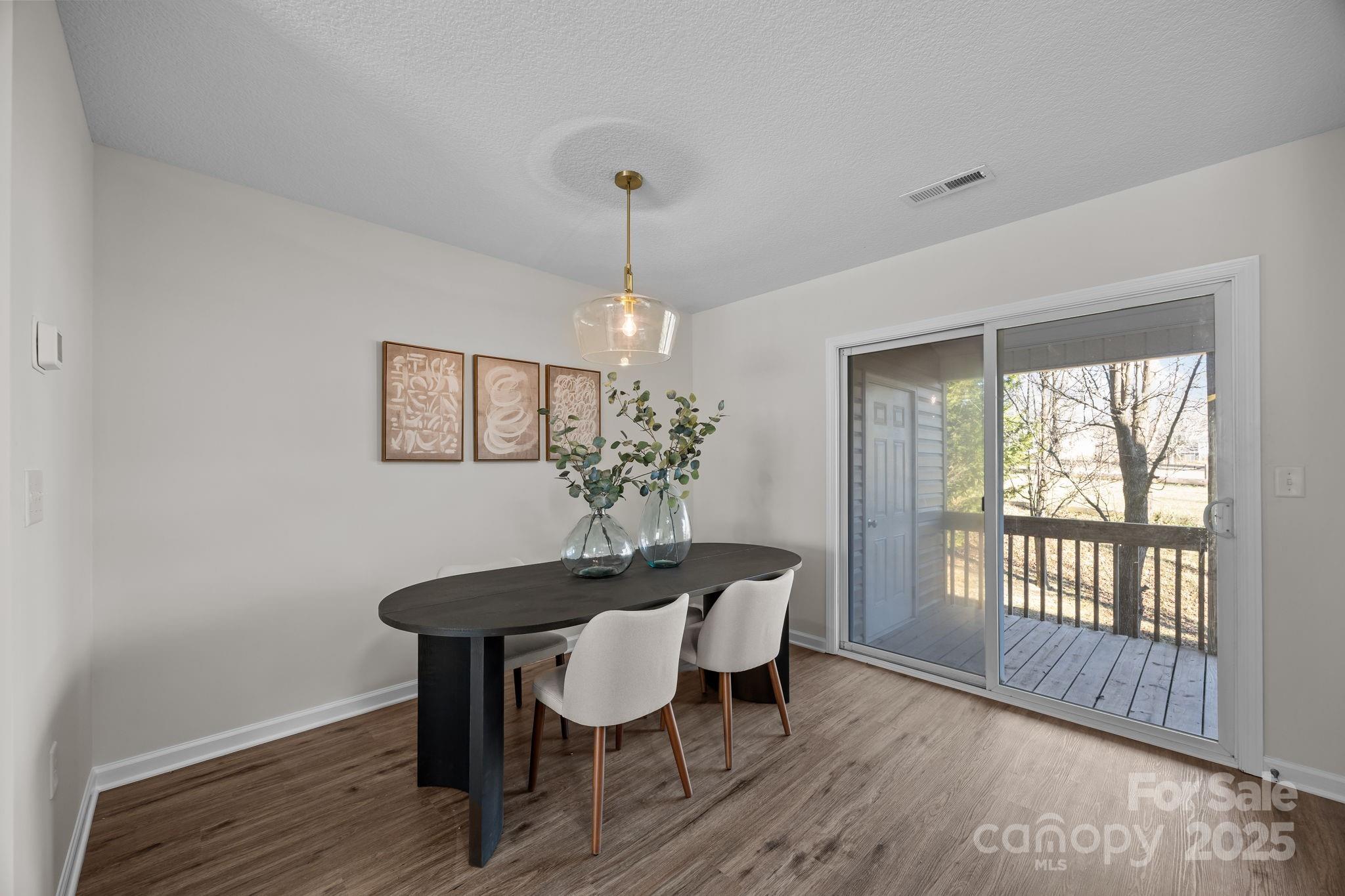 2 Meadow Glen Drive — Fletcher