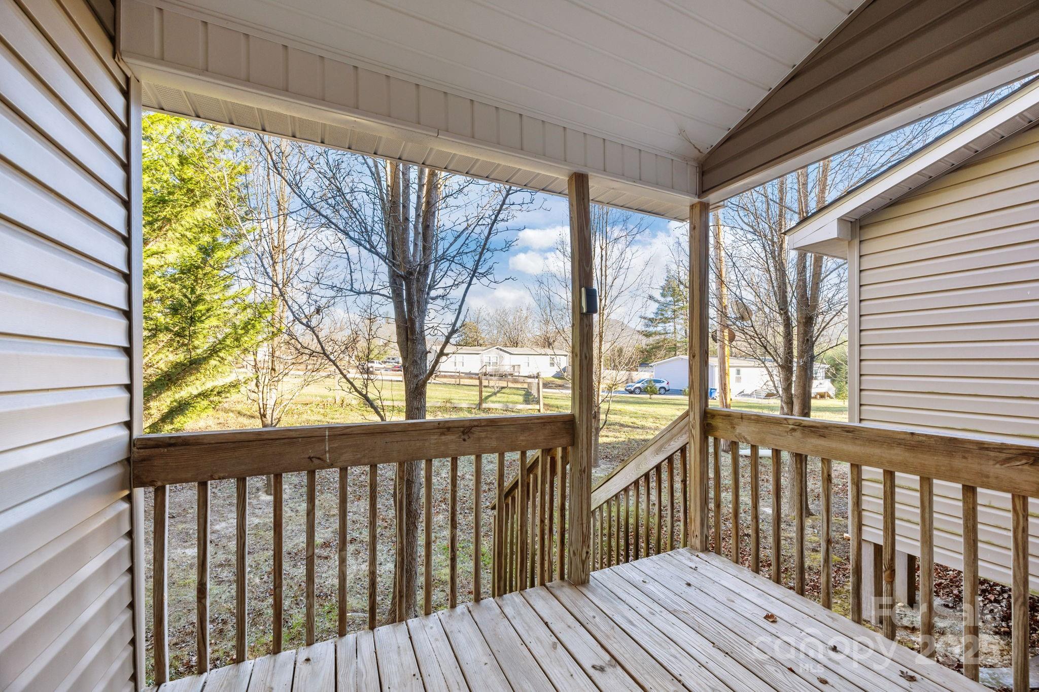 2 Meadow Glen Drive — Fletcher