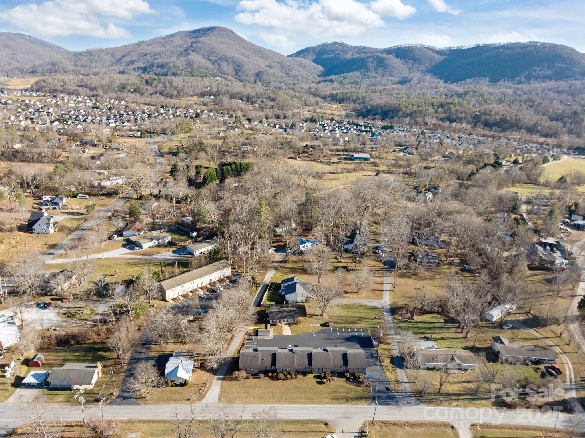 2 Meadow Glen Drive — Fletcher