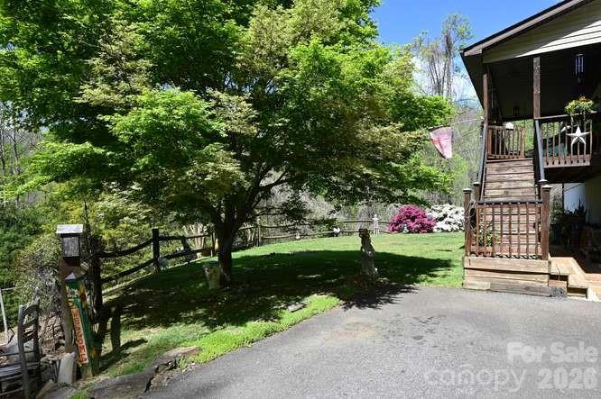 2 Ruffed Grouse Drive — Weaverville