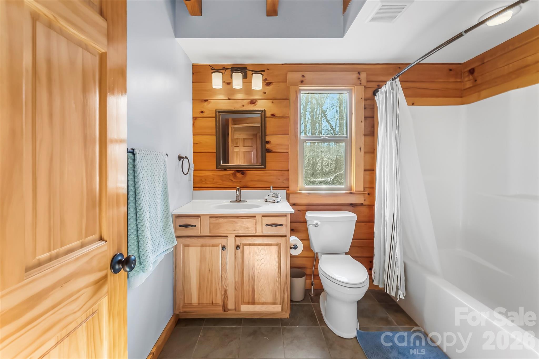 204 Mountain Vista Drive — Nebo