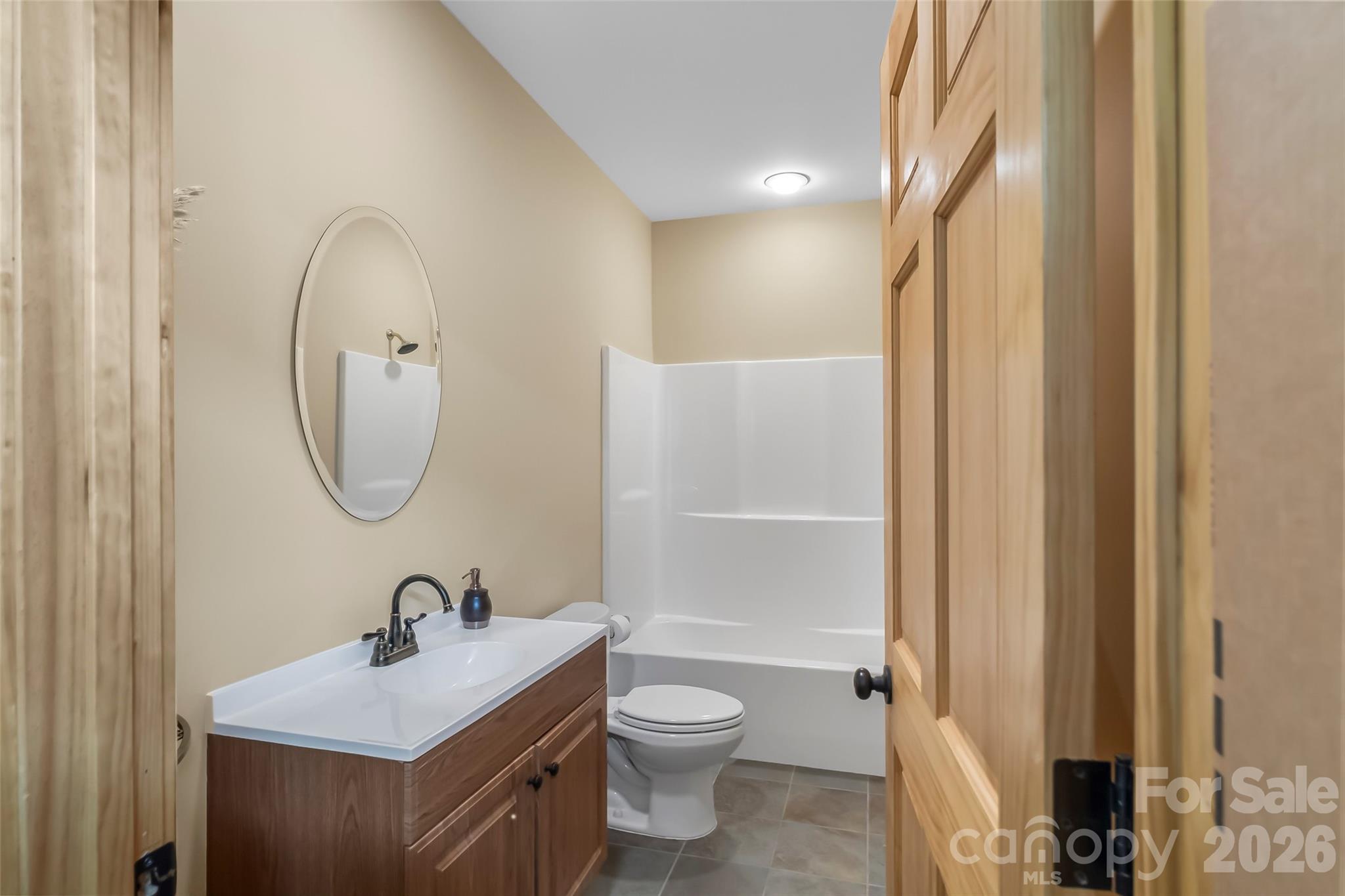 204 Mountain Vista Drive — Nebo