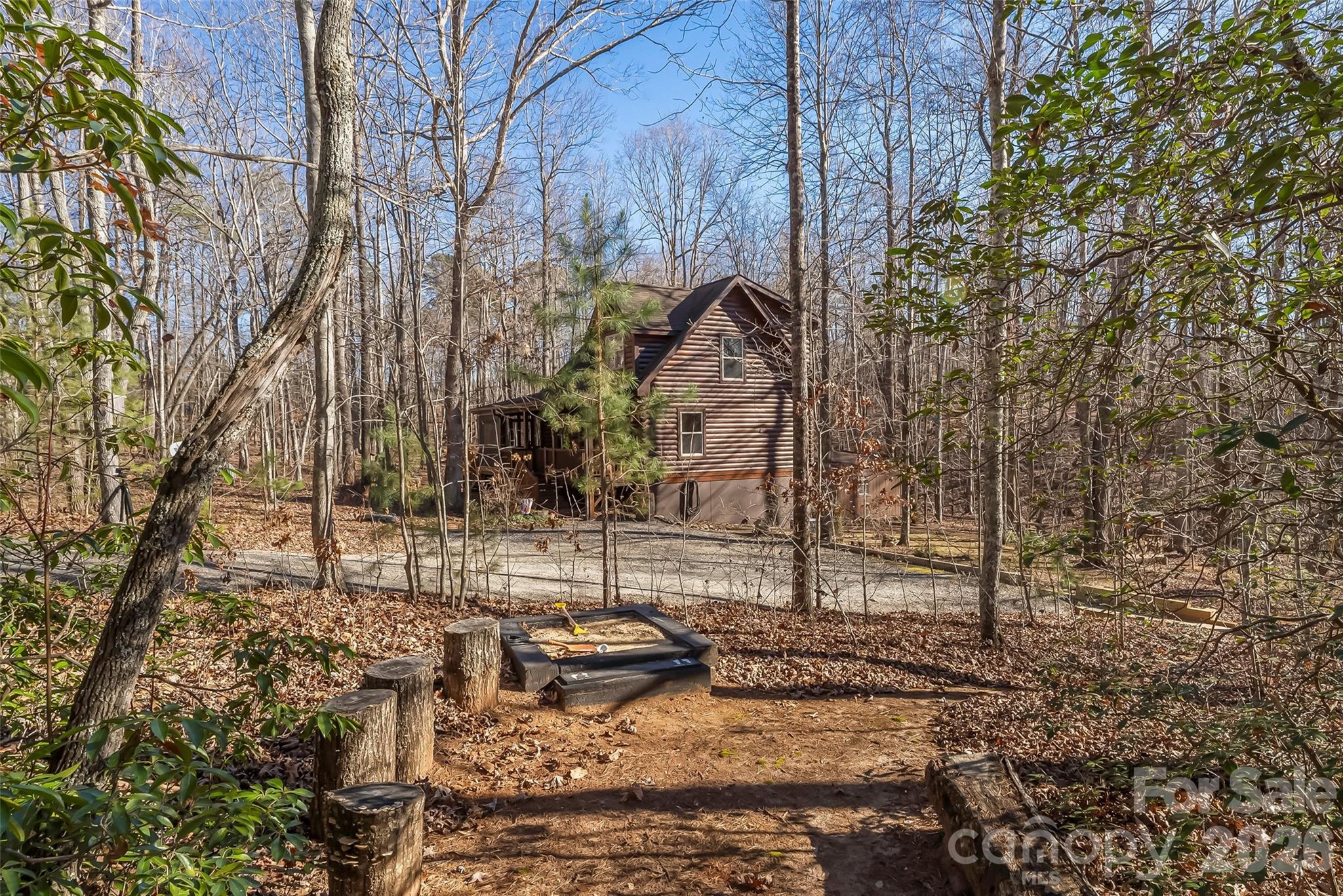 204 Mountain Vista Drive — Nebo