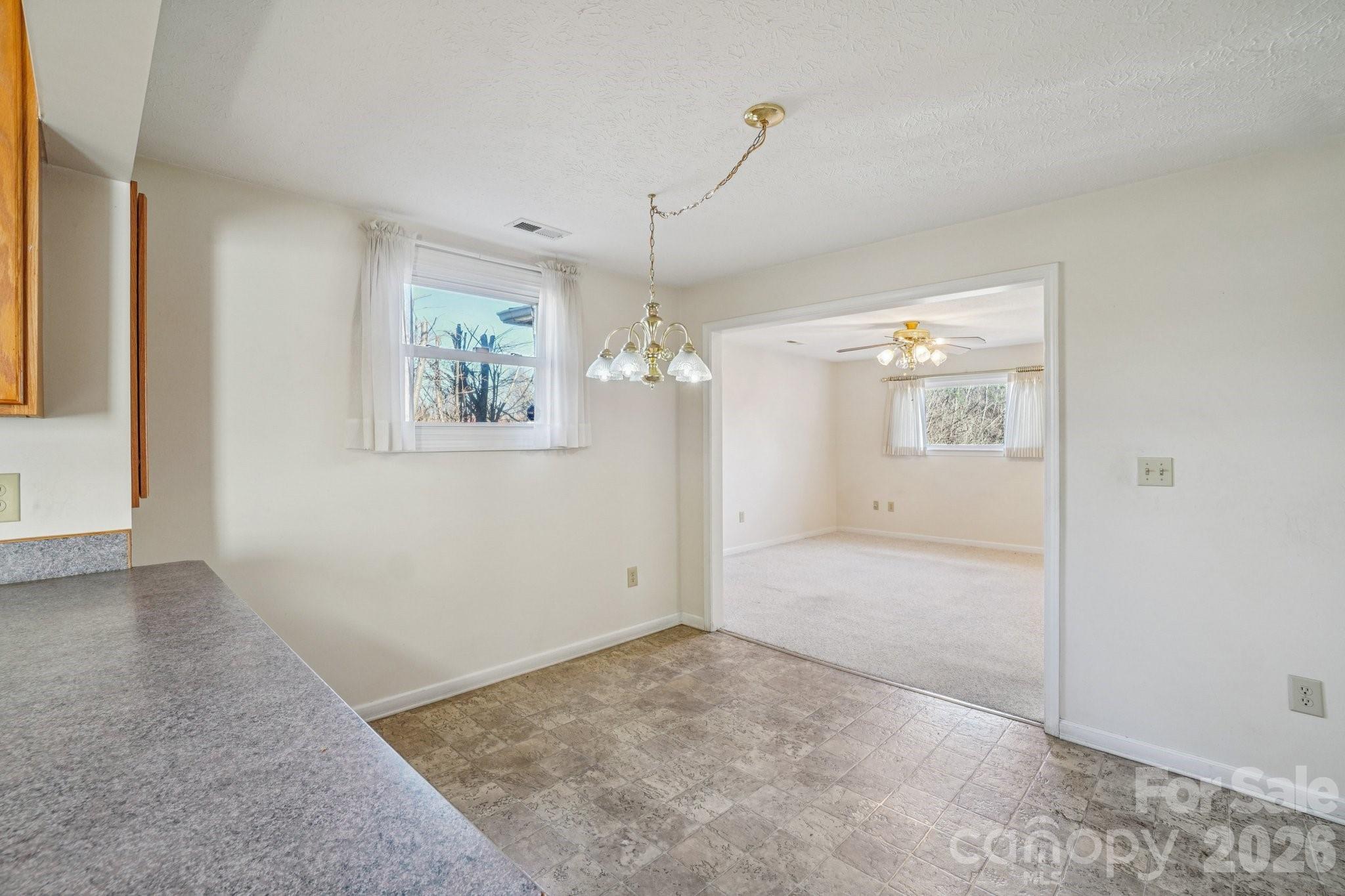 511 Oak Grove Road — East Flat Rock