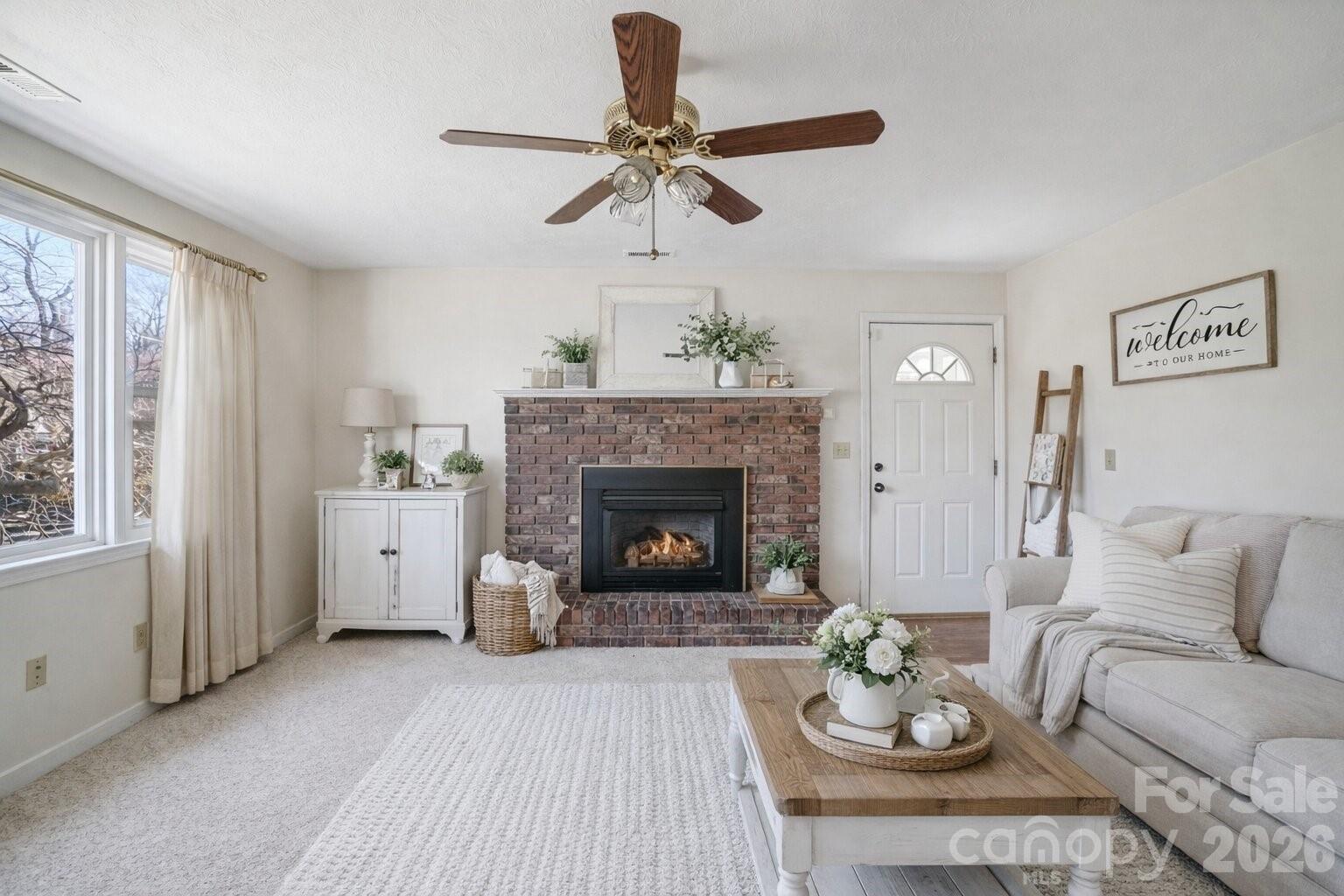 511 Oak Grove Road — East Flat Rock